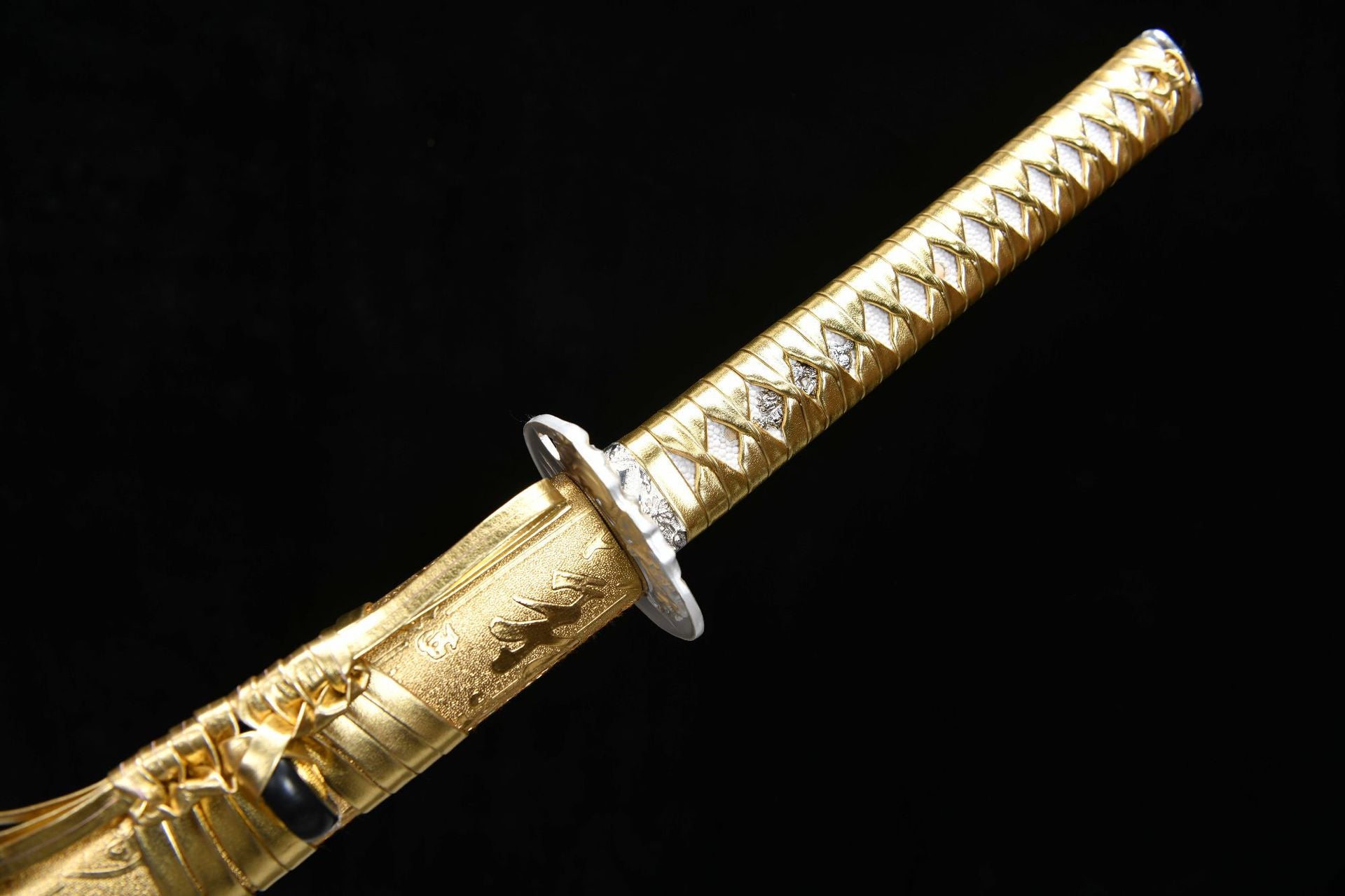 26-inch Medium Carbon Steel Blackened Printed Katana - Skullfire
