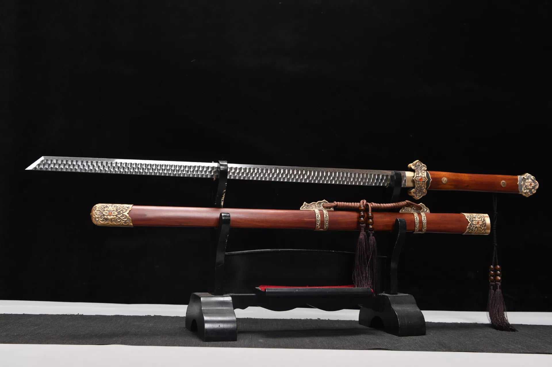 New Handcrafted Long 26-inch hammered pattern tempered steel Tang Horizontal Knife - Shengshi Tang Knife