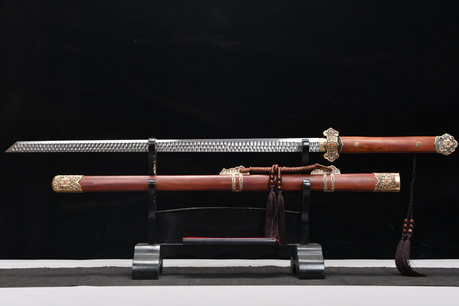 New Handcrafted Long 26-inch hammered pattern tempered steel Tang Horizontal Knife - Shengshi Tang Knife