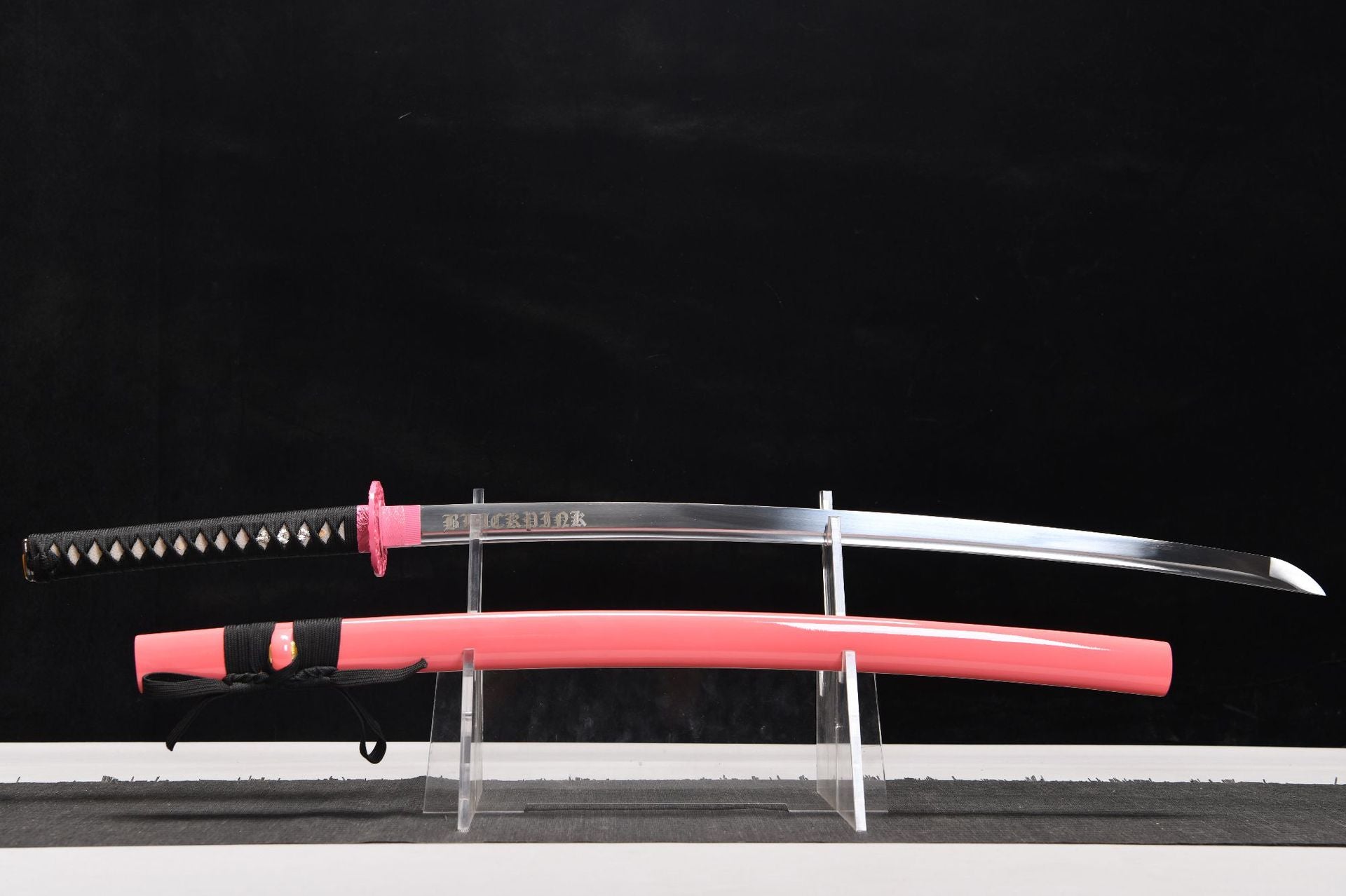 the same style used by female group members