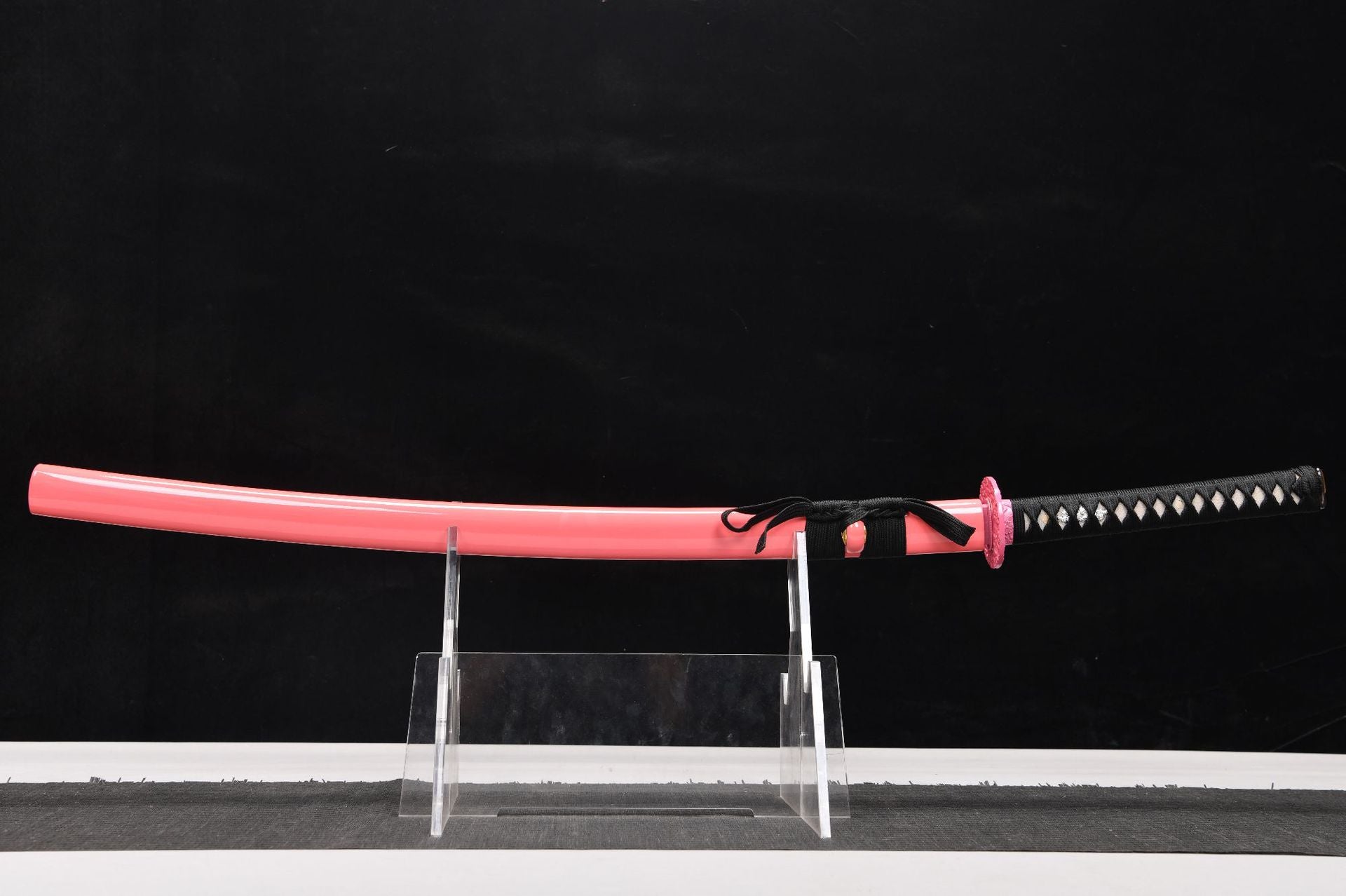 the same style used by female group members