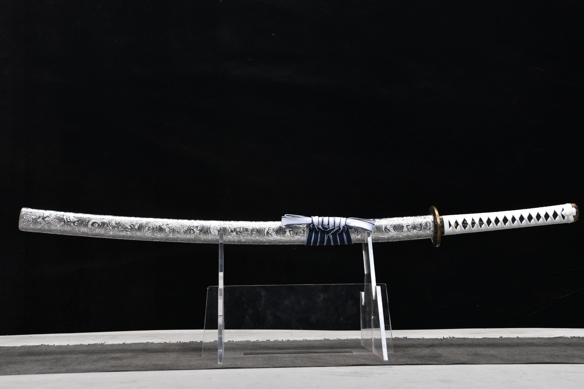 26-inch Long T10 Blade Katana - Little White Dragon Sword