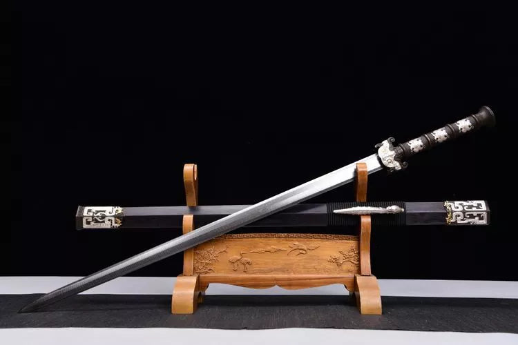 2600 New 28-inch Han Sword with Ladder Patterned Patterned Steel--Kui Long Han Sword