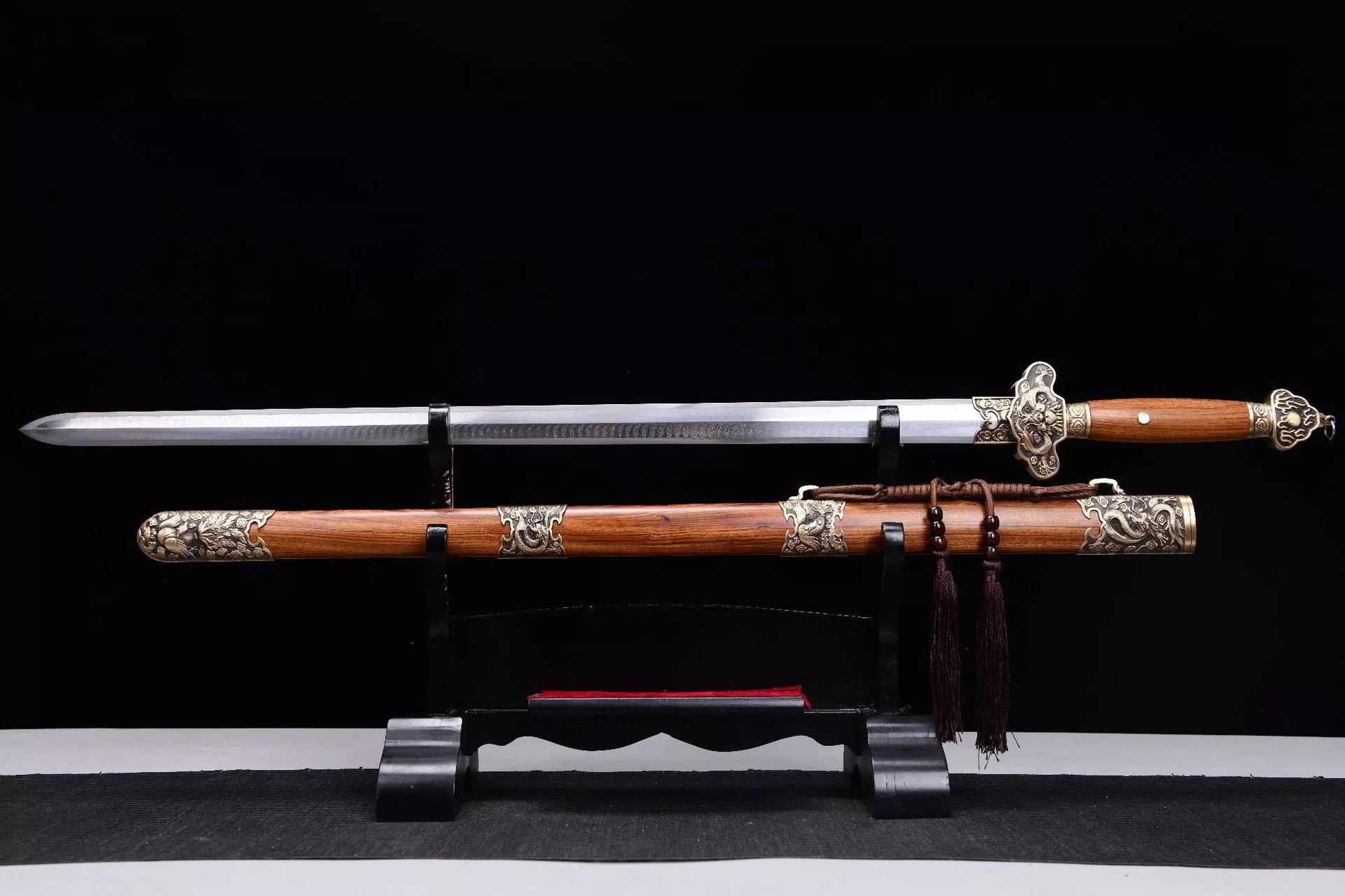 1700 New 28-inch Feather Pattern Flower Pattern Steel Qing Sword--Yulong Qing Sword