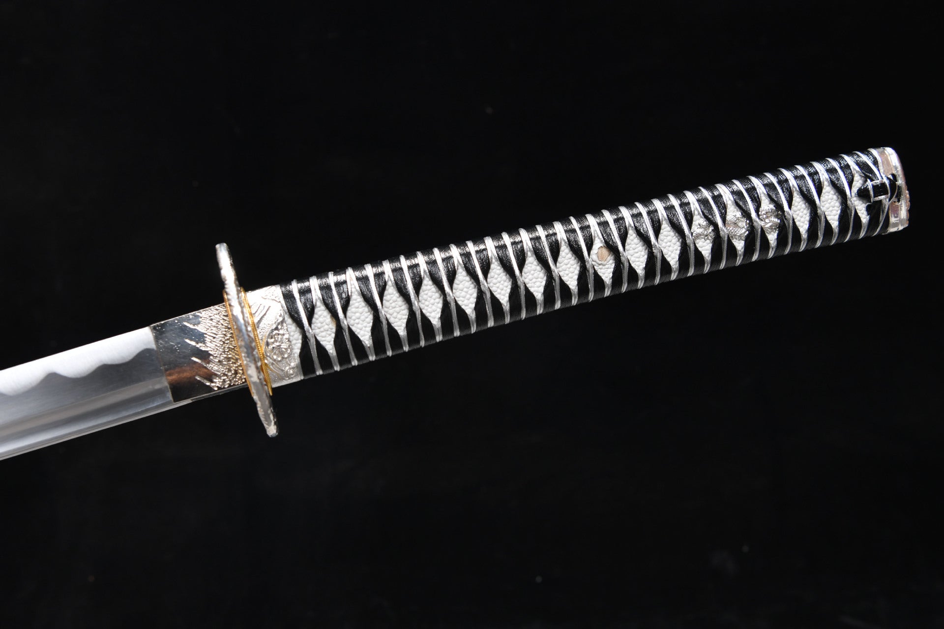 26-inch High Performance Makeup Research Samurai Sword - Silver Dragon Fighting Sword