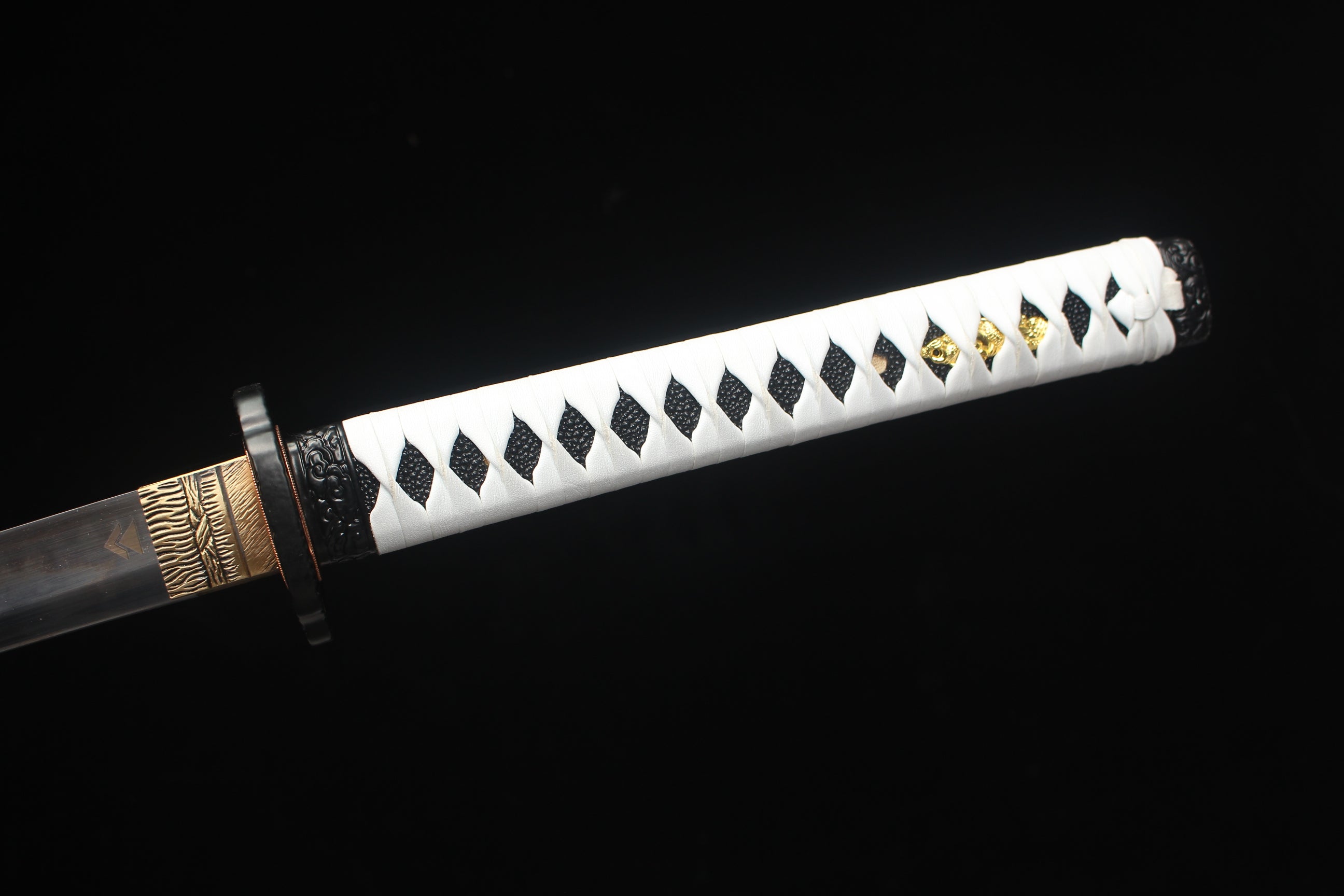 Game and animation peripheral series - handmade version of T10 steel burning blade fully ground zinc alloy knife set Ghost of Tsushima (short version