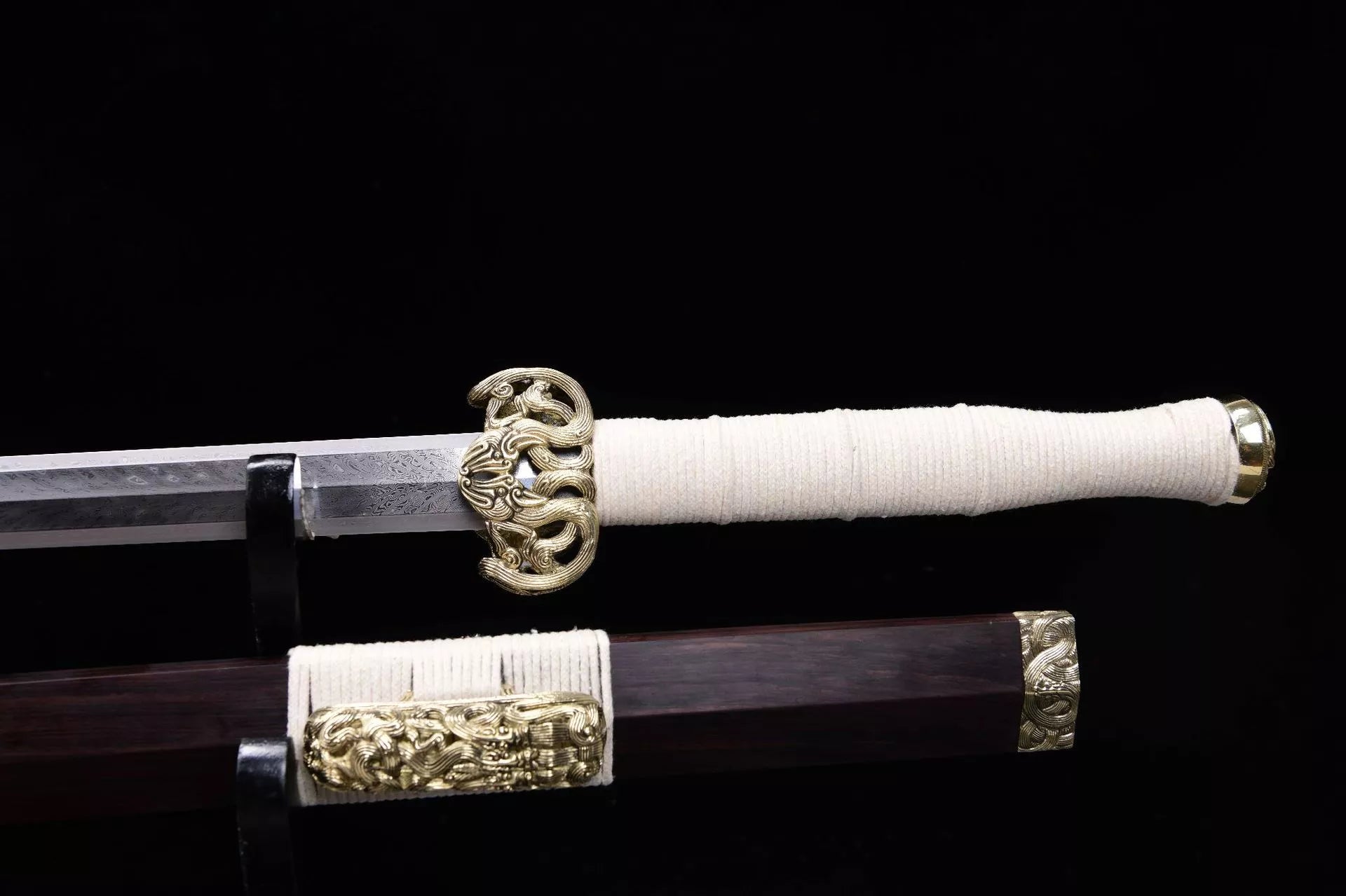 2360 New 28-inch Feather Patterned Patterned Steel Han Sword - Golem Sword