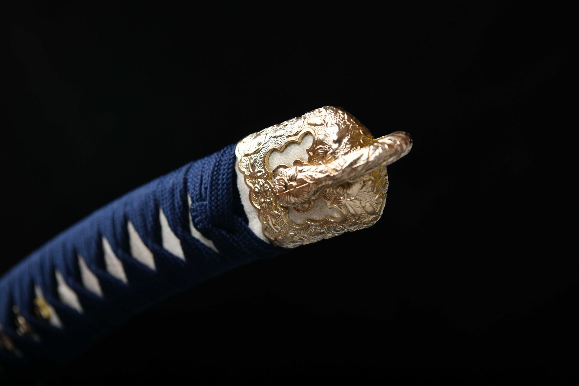 26-inch Patterned Steel Burnished Edge Shisouken Sakura Taijutsu (Hilt Reverse)