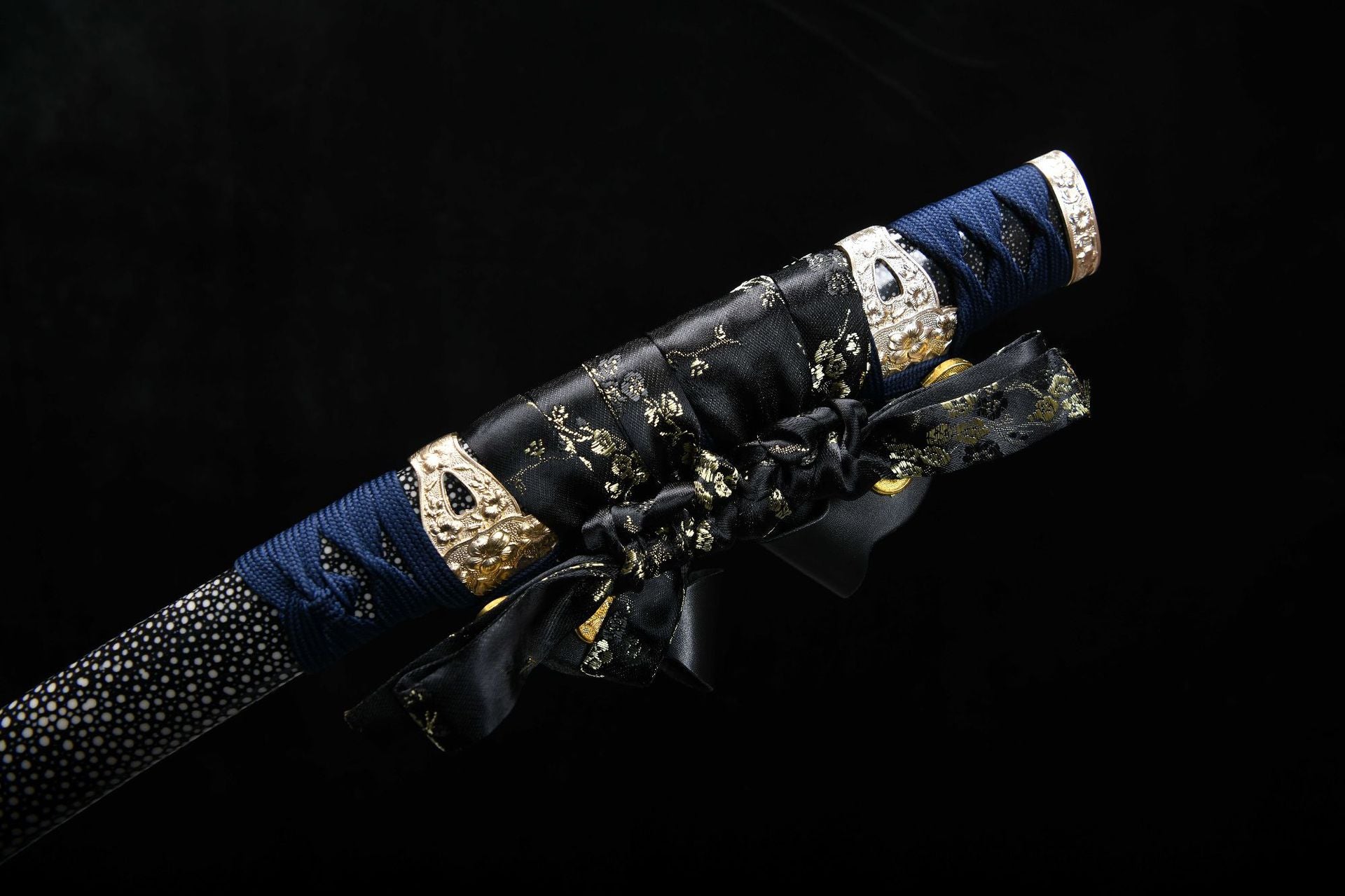 26-inch Patterned Steel Burnished Edge Shisouken Sakura Taijutsu (Hilt Reverse)