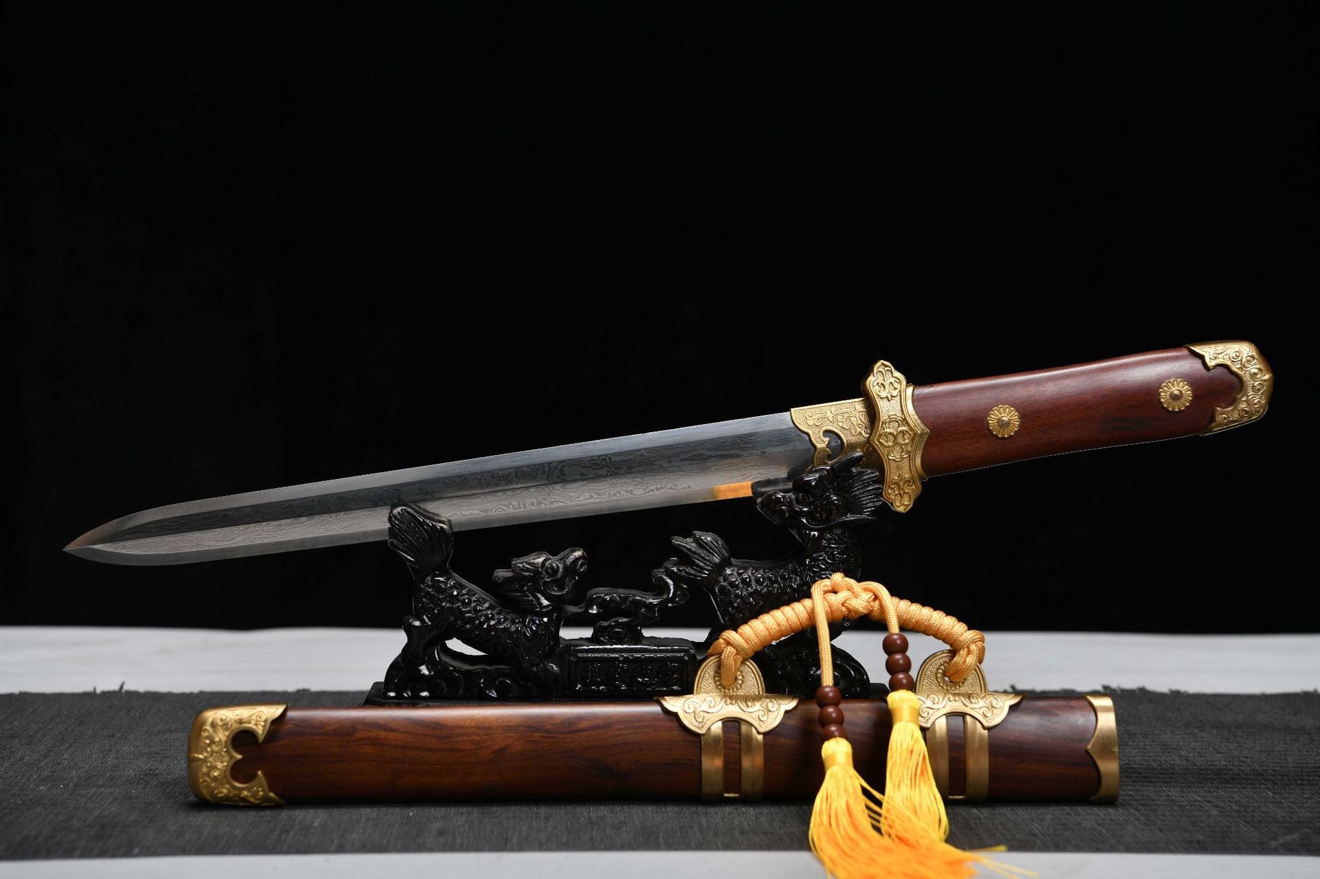 720 New Handmade Short 12-inch Eight-Sided Patterned Steel Small Tang Sword-- Ruyi Short Sword