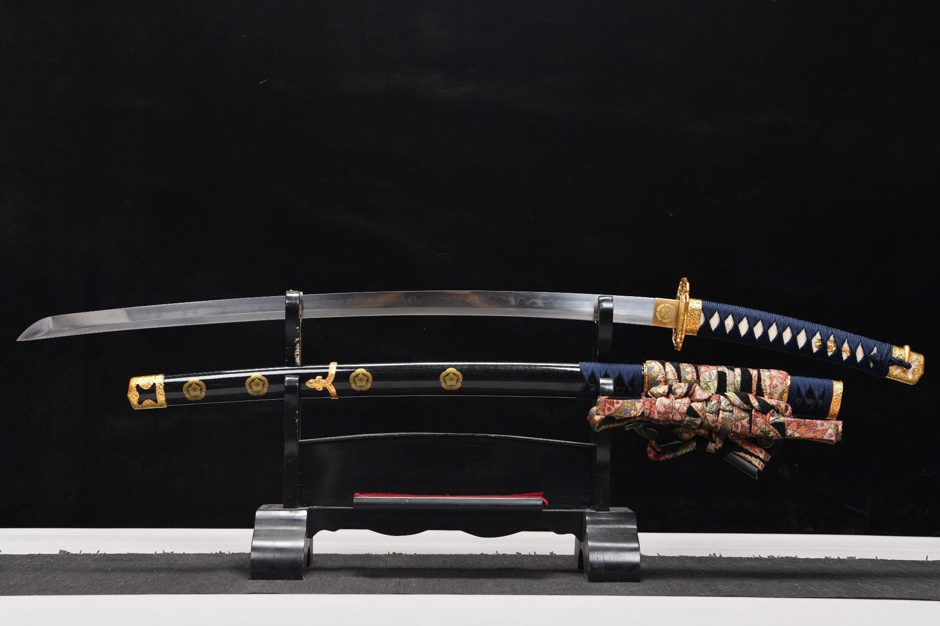 New handcrafted long 26-inch T10 sharpened handle anti-katana - Oda Nobunaga Katana