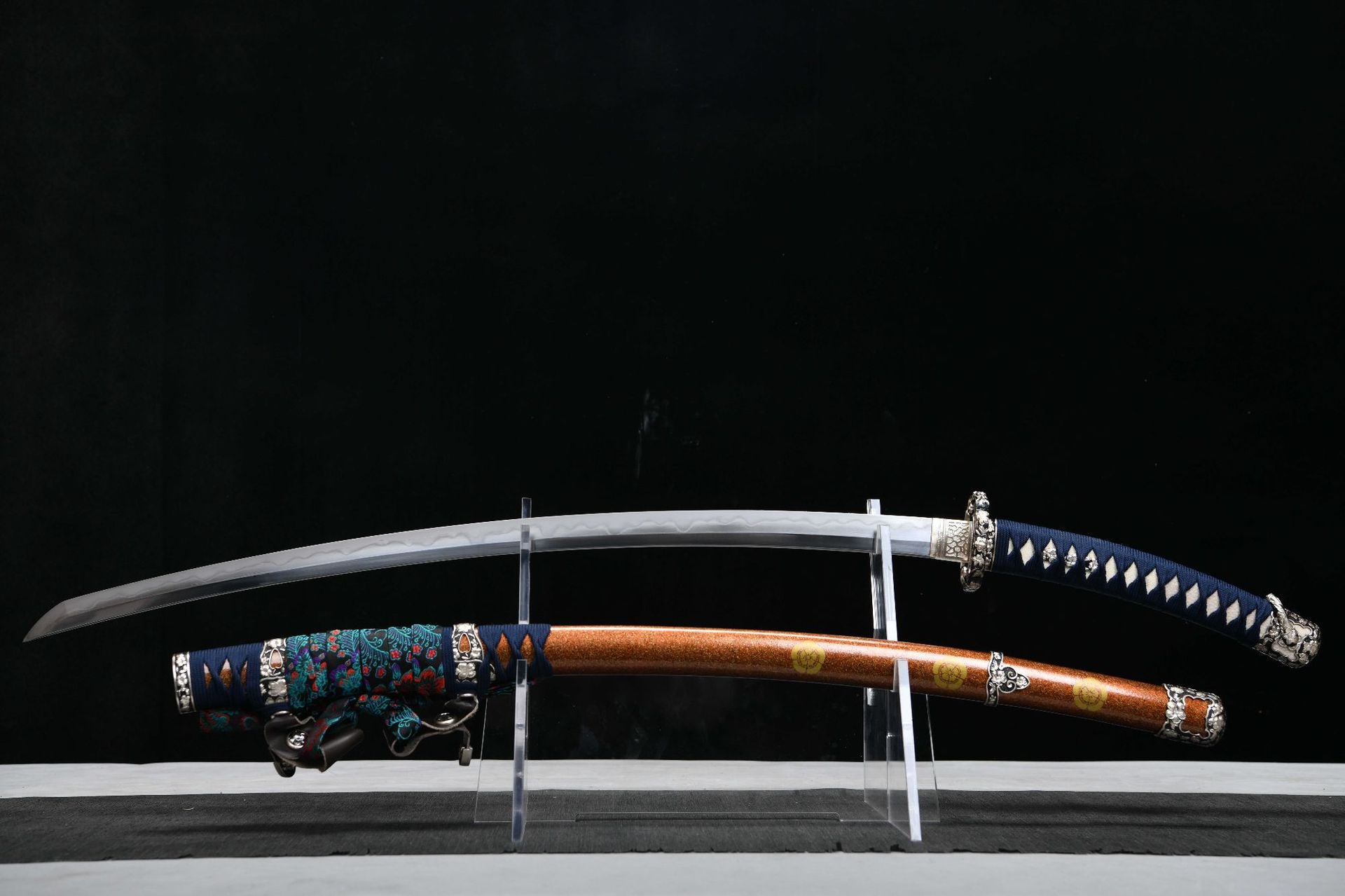 3800 New Handmade Long 26-inch Triple Harmony Tri-color Seiken Taijutsu - Oda Nobunaga Taijutsu (Hilt Reverse)