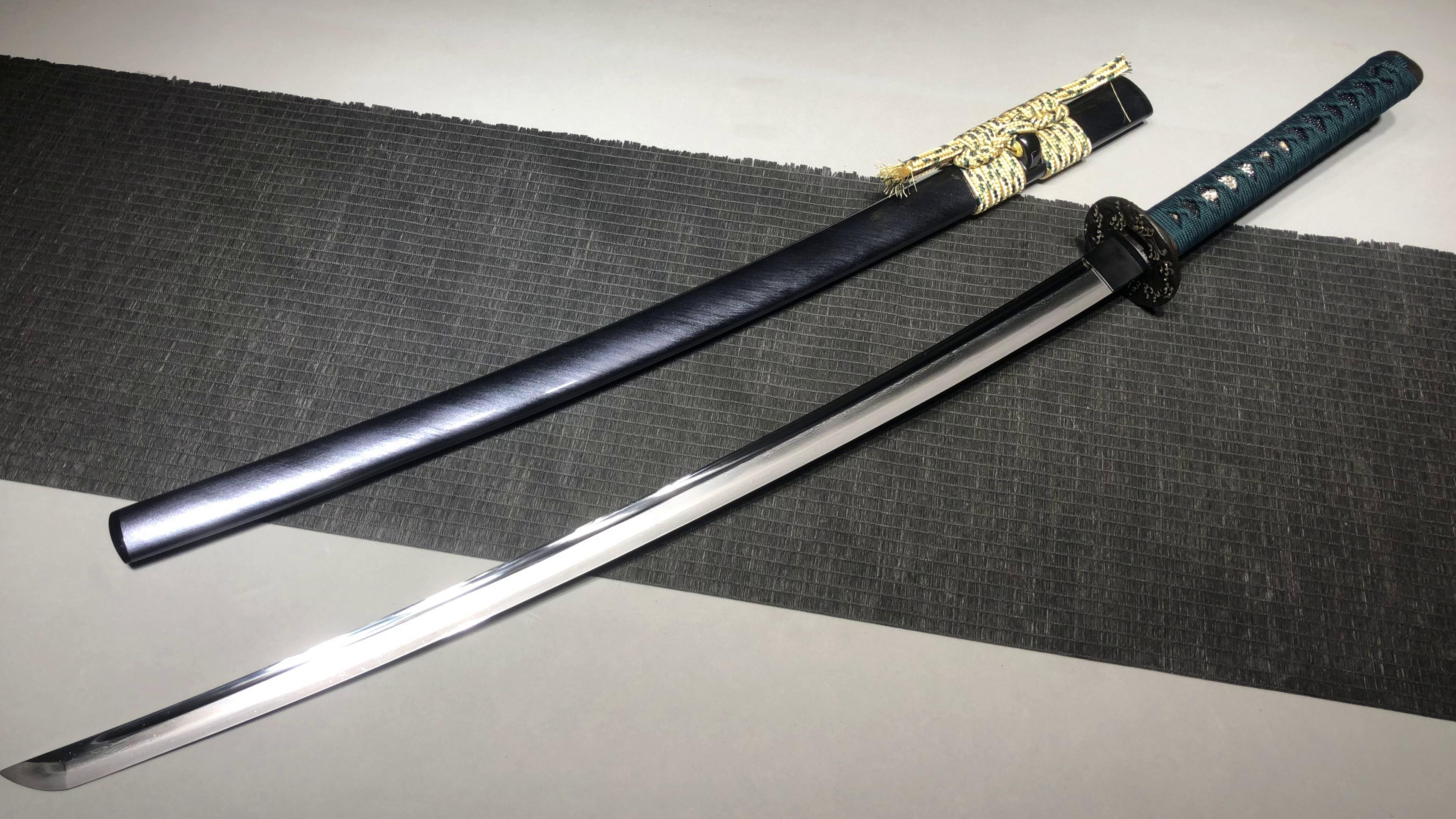 26 inch Hundred Refined Steel Straight Blade Patterned Burnished Edge Three Color Research Samurai Sword - Wave Beating Sword