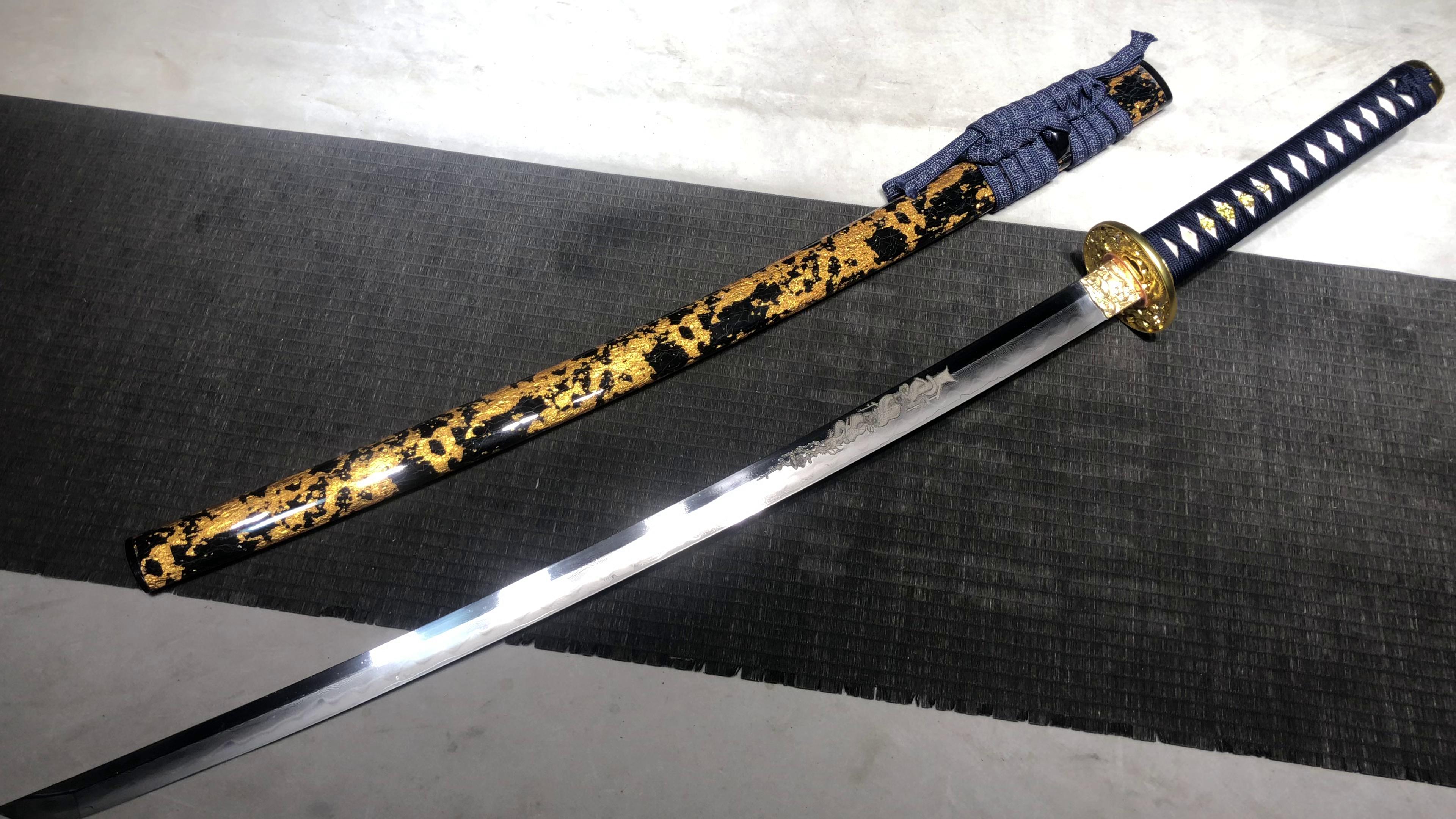 2580 New Handmade Long 26-inch Pure Copper Gold-Plated Triple Burning Edge Carved Objects Three Color Study Samurai Sword - Plum Blossom Ryuta Sword