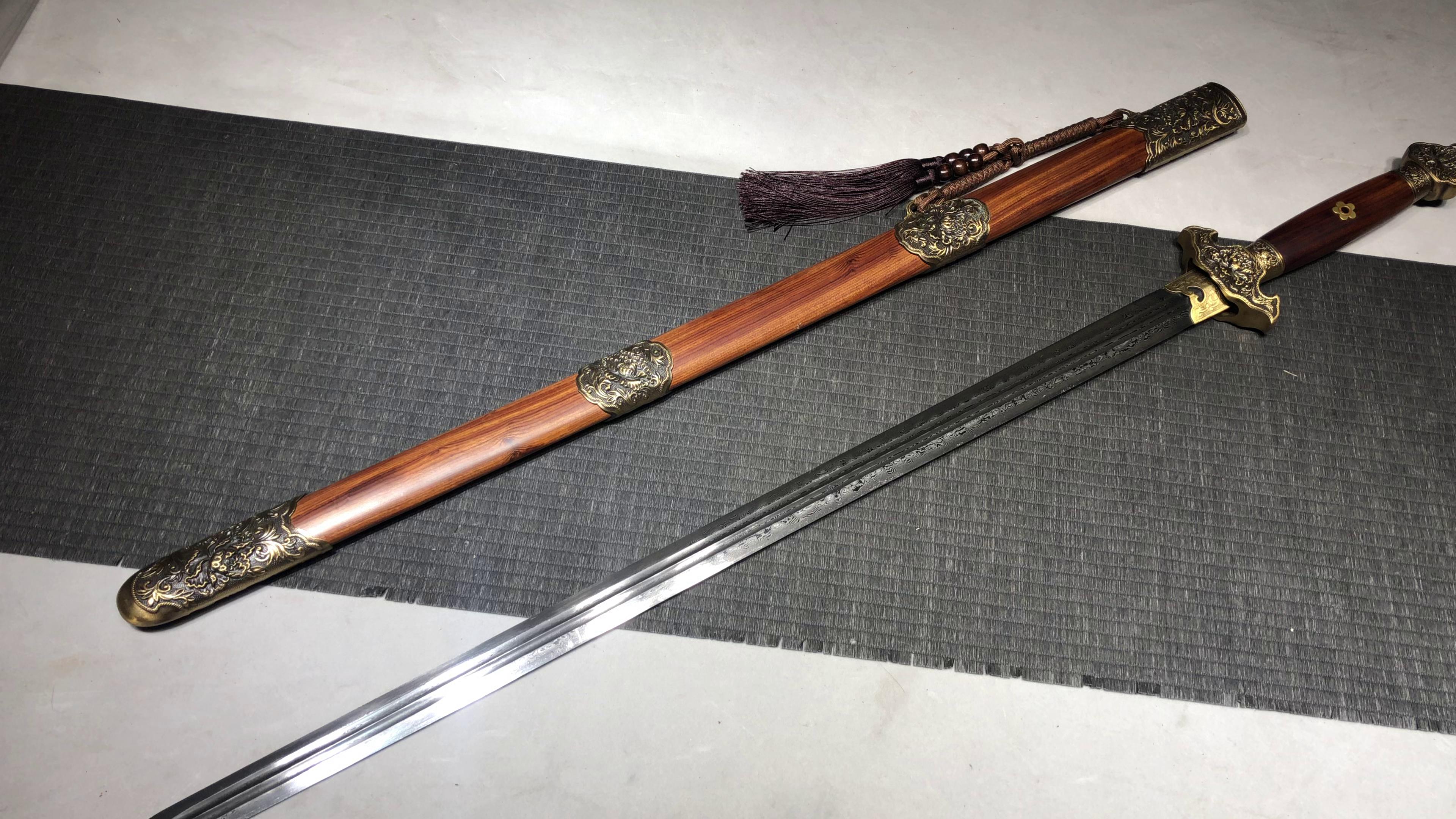 1000 New Handmade Long 28-inch Patterned Steel Double Slotted Qing Sword - Peony Sword