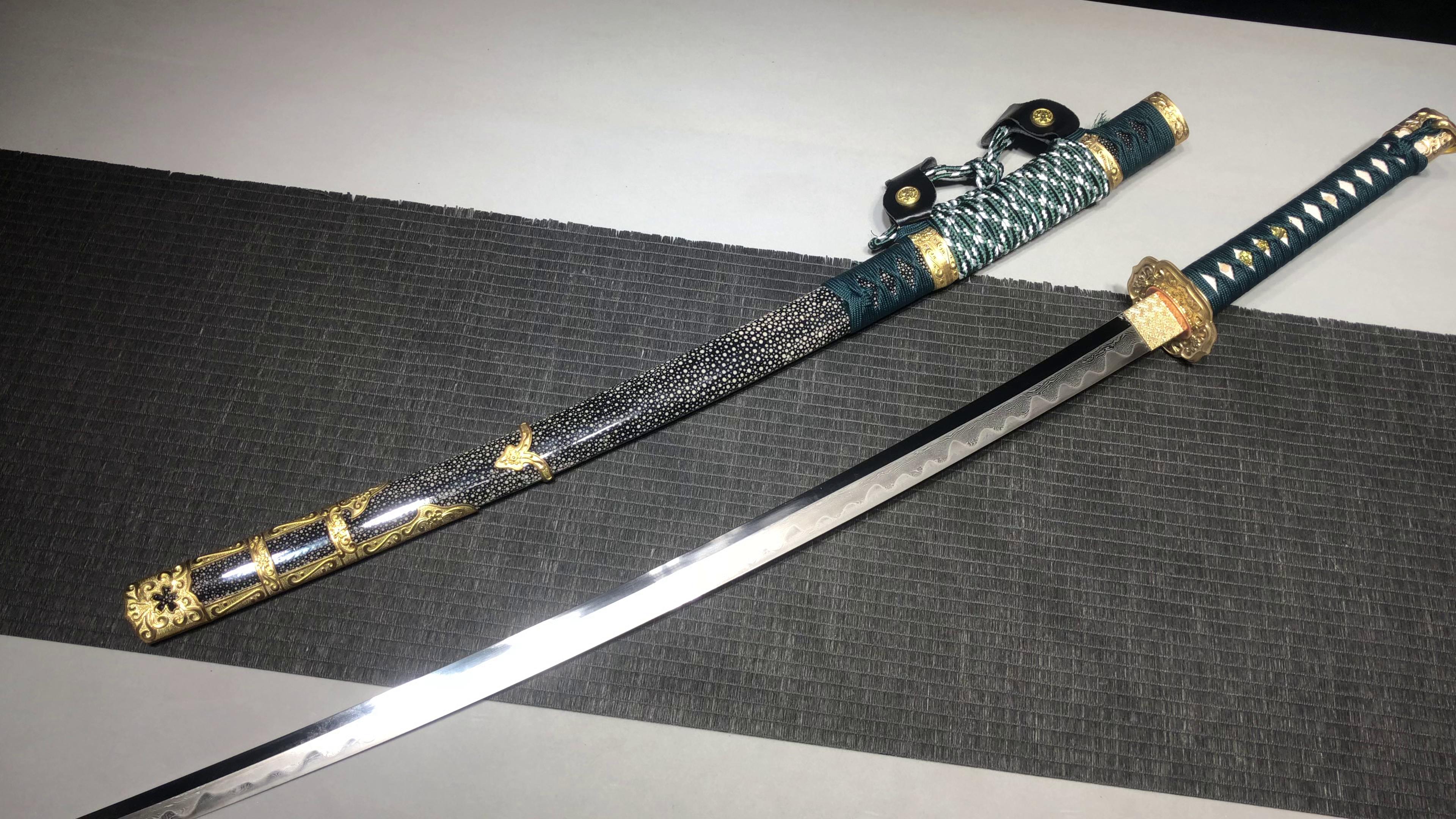 2100 New Handmade Long 26-inch Hundred Refined Steel Burnished Blade Tri-color Rendering Taijutsu - Sakura Taijutsu