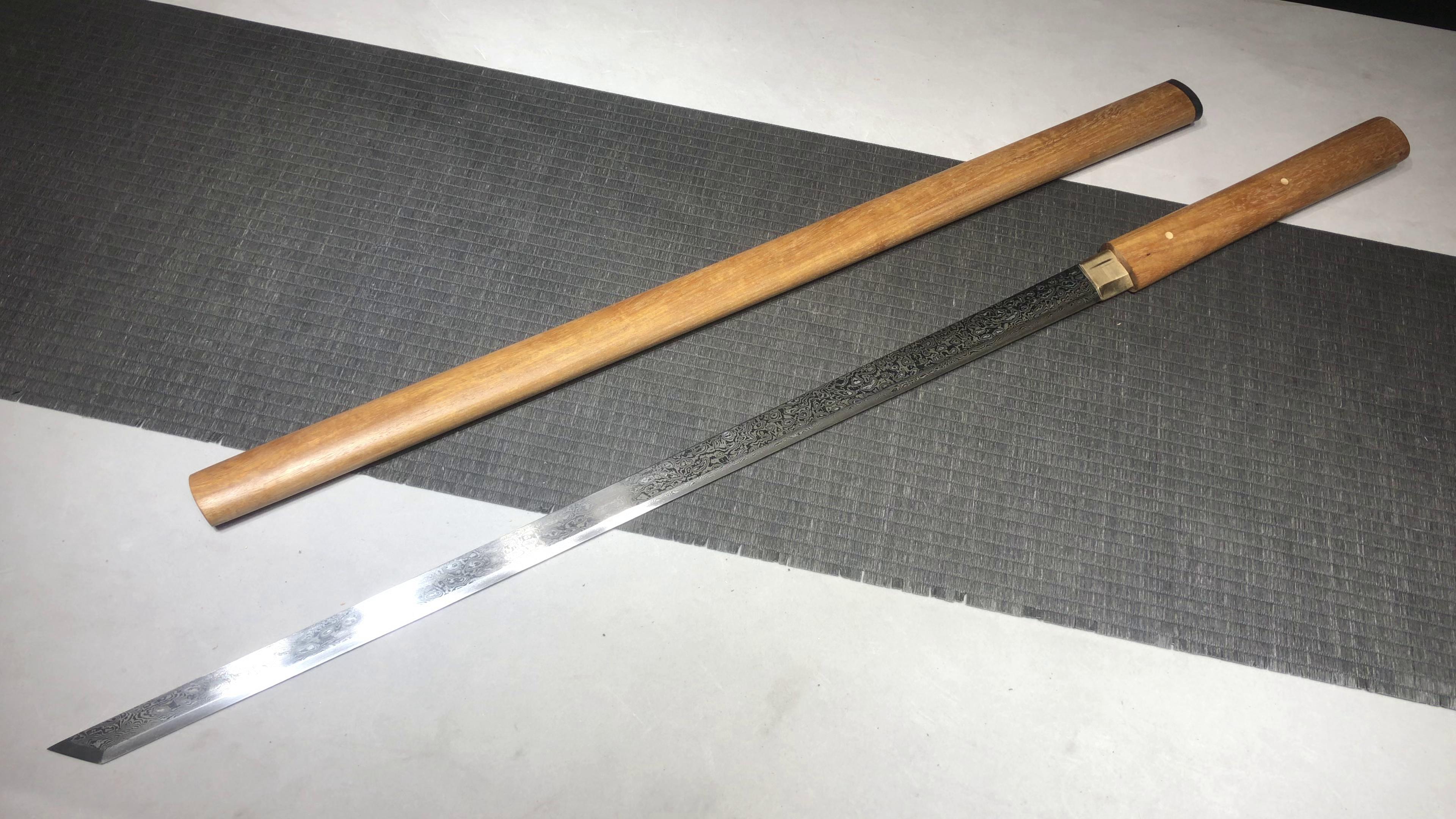 720 New Handmade Long 26-inch Vegetarian Tang Horizontal Knife - Tibetan Blade Tang Knife (Patterned Steel Version)