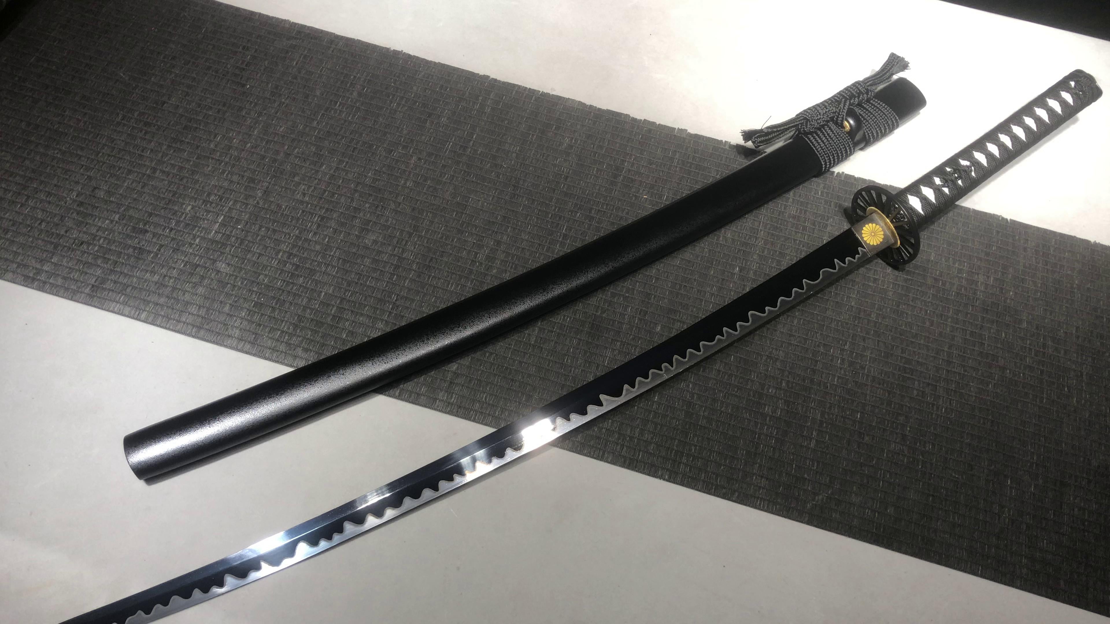 600 New Handmade Long 26-inch High Manganese Steel Black Research White Blade Samurai Sword - Black Blade Fighting Sword