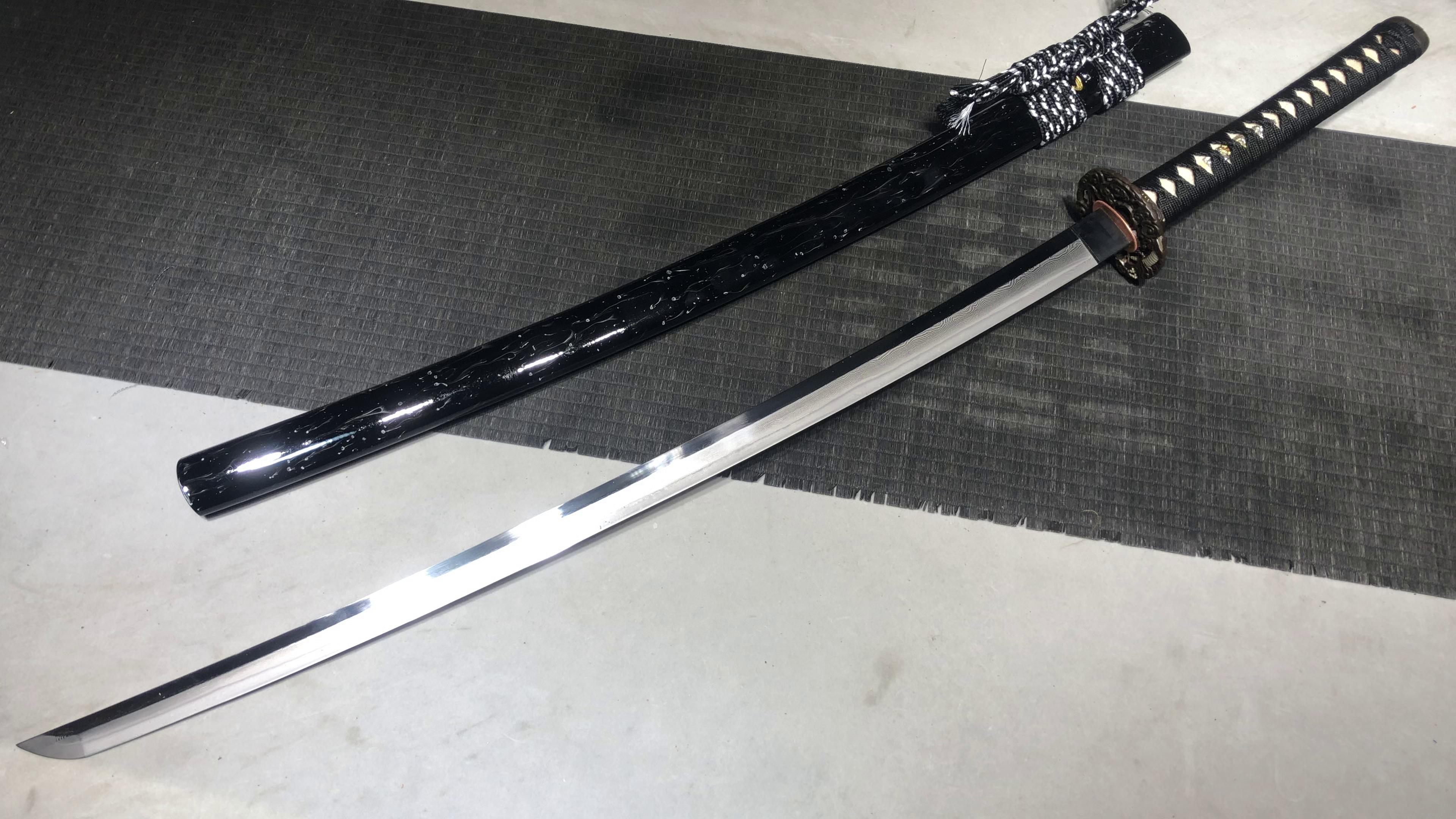 1800 New Handmade Long 26-inch Kofu Forged Straight-Edge Pattern Japanese Samurai Sword - Rolling Cloud Dragon Striking Sword