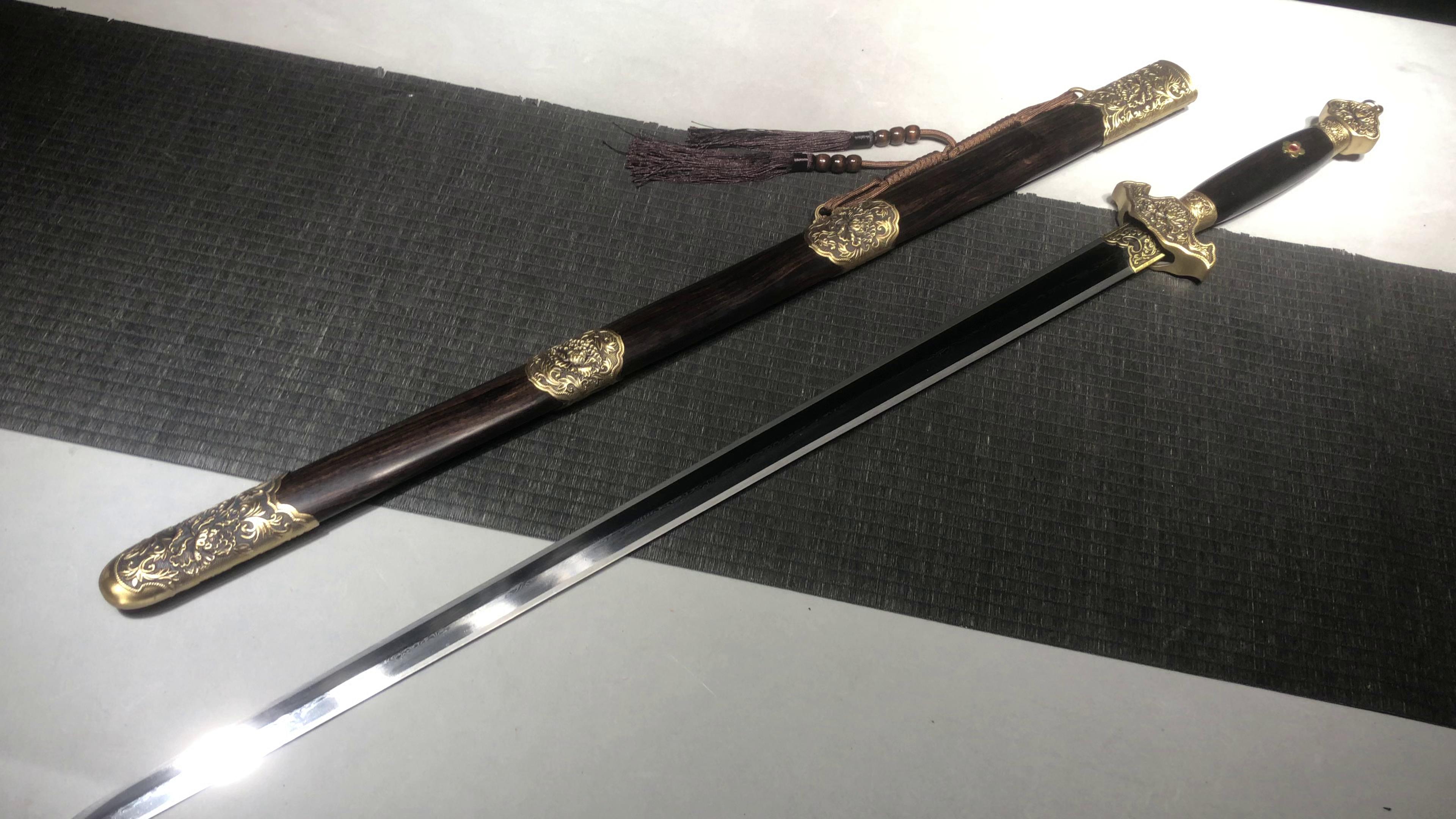 1400 New Handmade Long 28-inch Pure Copper Ebony Fighting Research and Qing Sword - Peony Sword (Fine Carving Version)