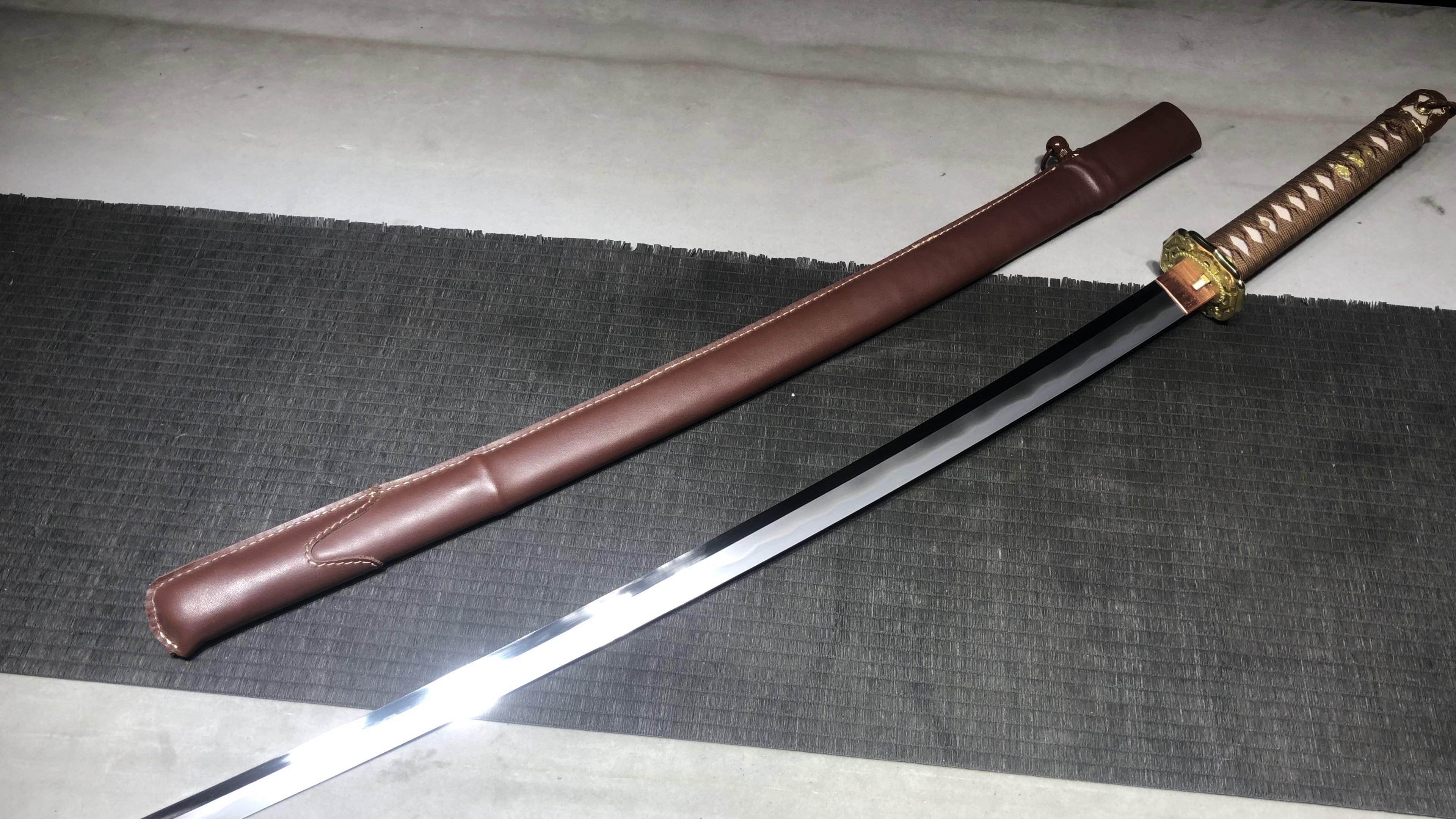 4200 New Handmade Long Pure Copper Gold 26 inch Hundred Refined Steel Ground Muscle Burning Edge Three Colors Research Military Knife - Type 98 Military Knife (Hardcover)