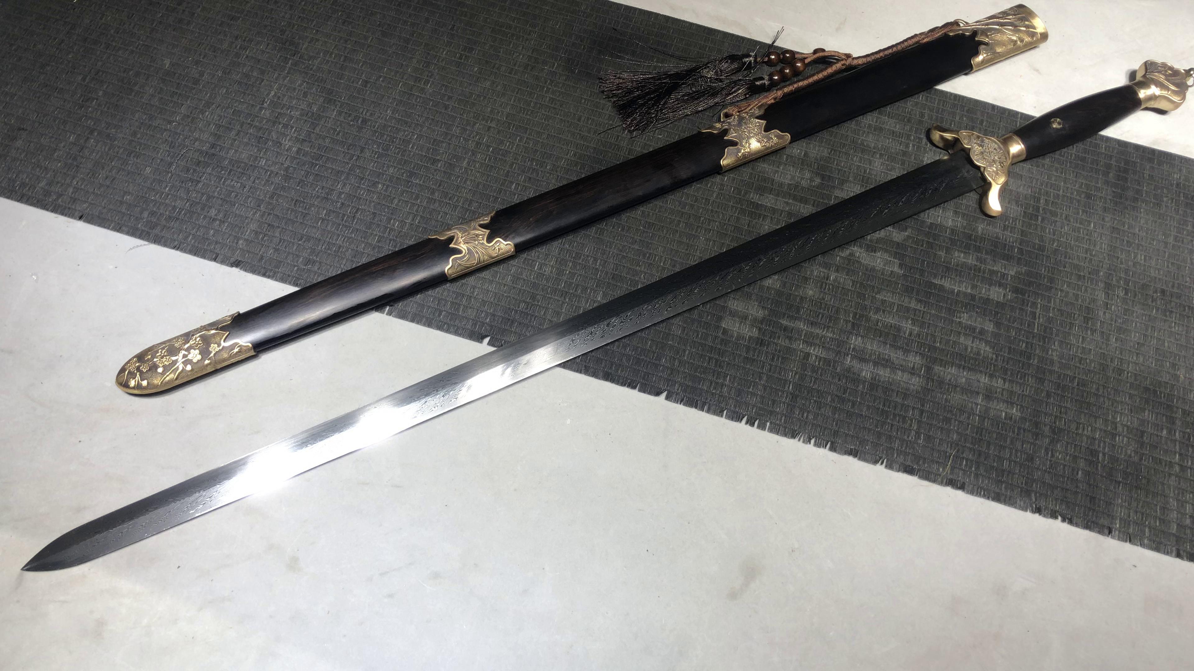 1360 New Handmade Long 28-inch Phoenix Feather Pattern Qing Sword - Junzi Sword