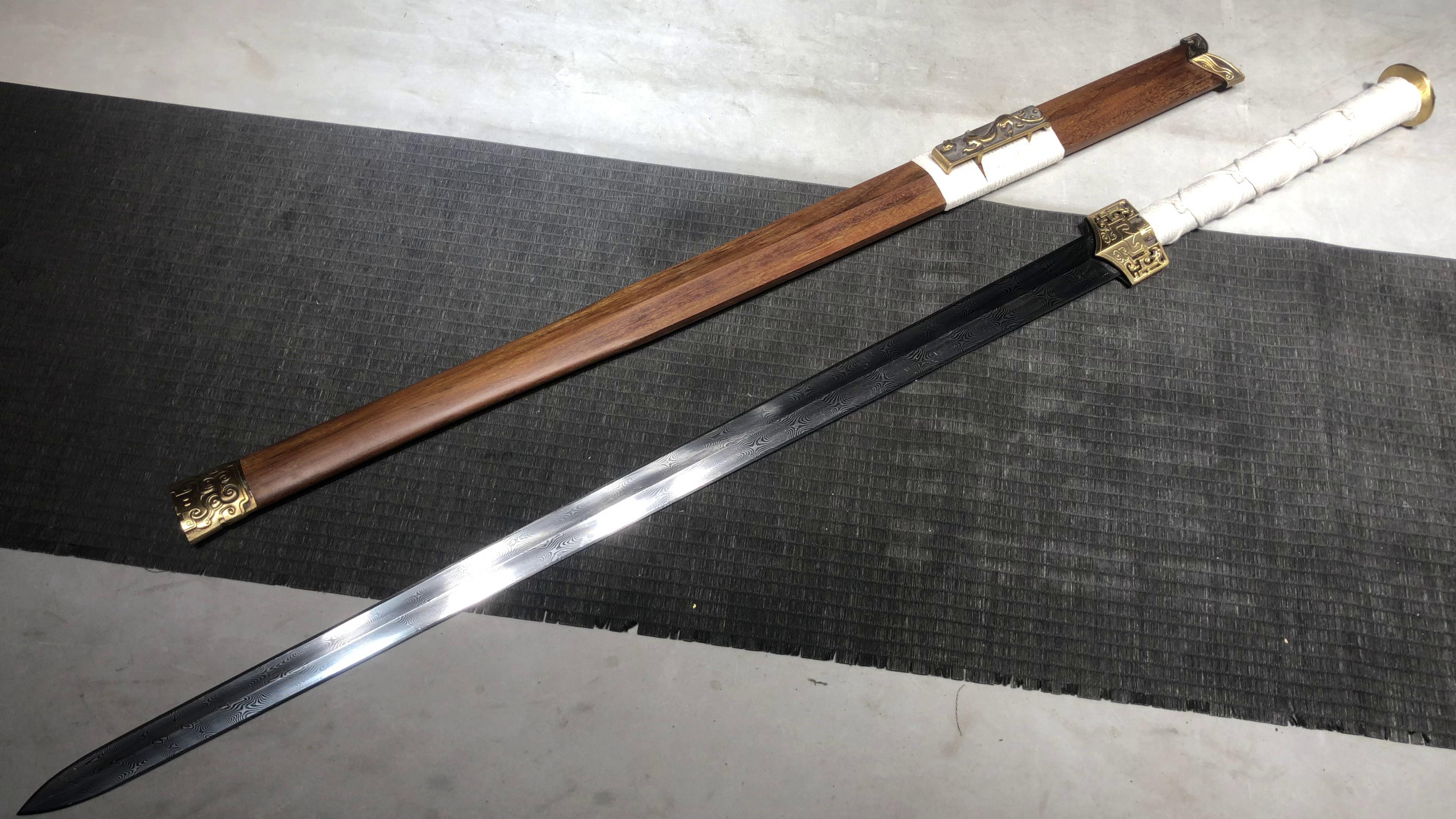 1160 New Handmade Long Pure Copper 28-inch Han Sword with Da Ma Tian Xing Pattern - Classic Chi-Dragon Han Sword