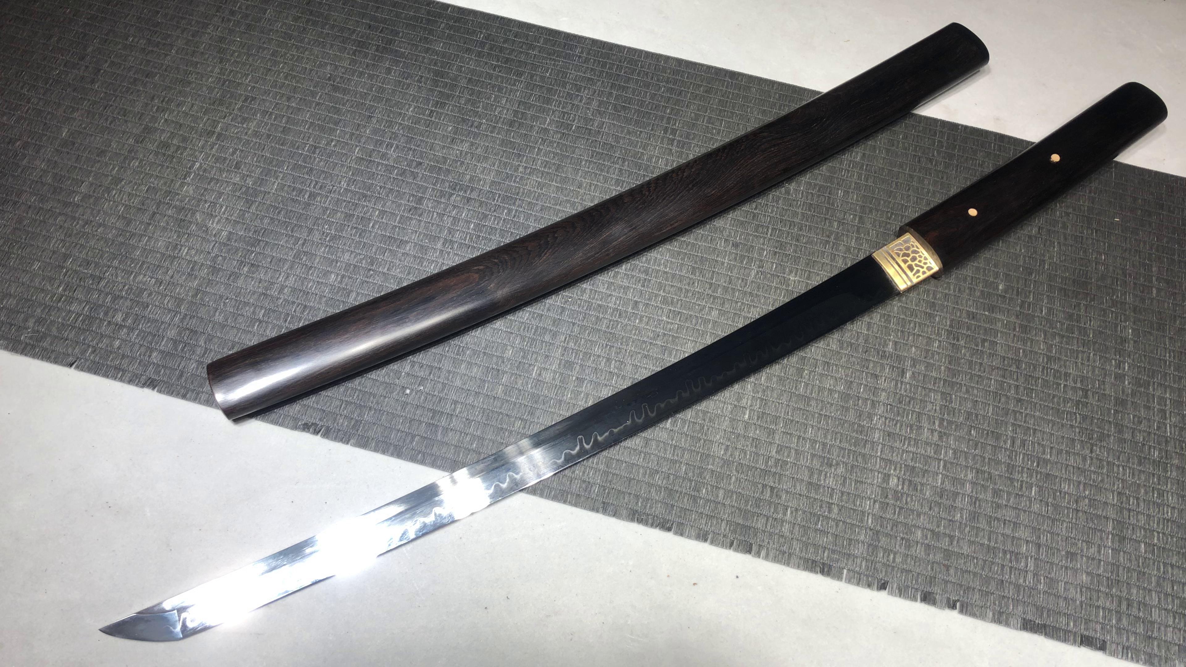 1000 New Handmade Medium 20" Ebony T10 Burnished Blade Samurai Sword - Dark Moon Juho Rib Differences