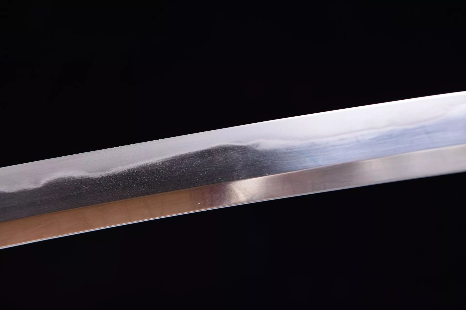 1100 New Specials Medium 20" T10 Burnished Blade Cosmetic Research Samurai Sword - Aurora Rib Differences