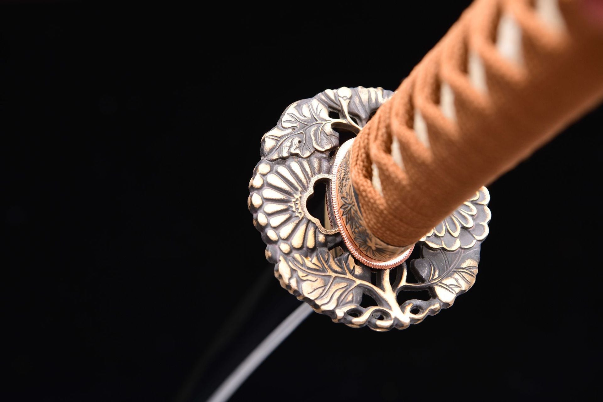 1100 New Specials Medium 20" T10 Burnished Blade Cosmetic Research Samurai Sword - Aurora Rib Differences