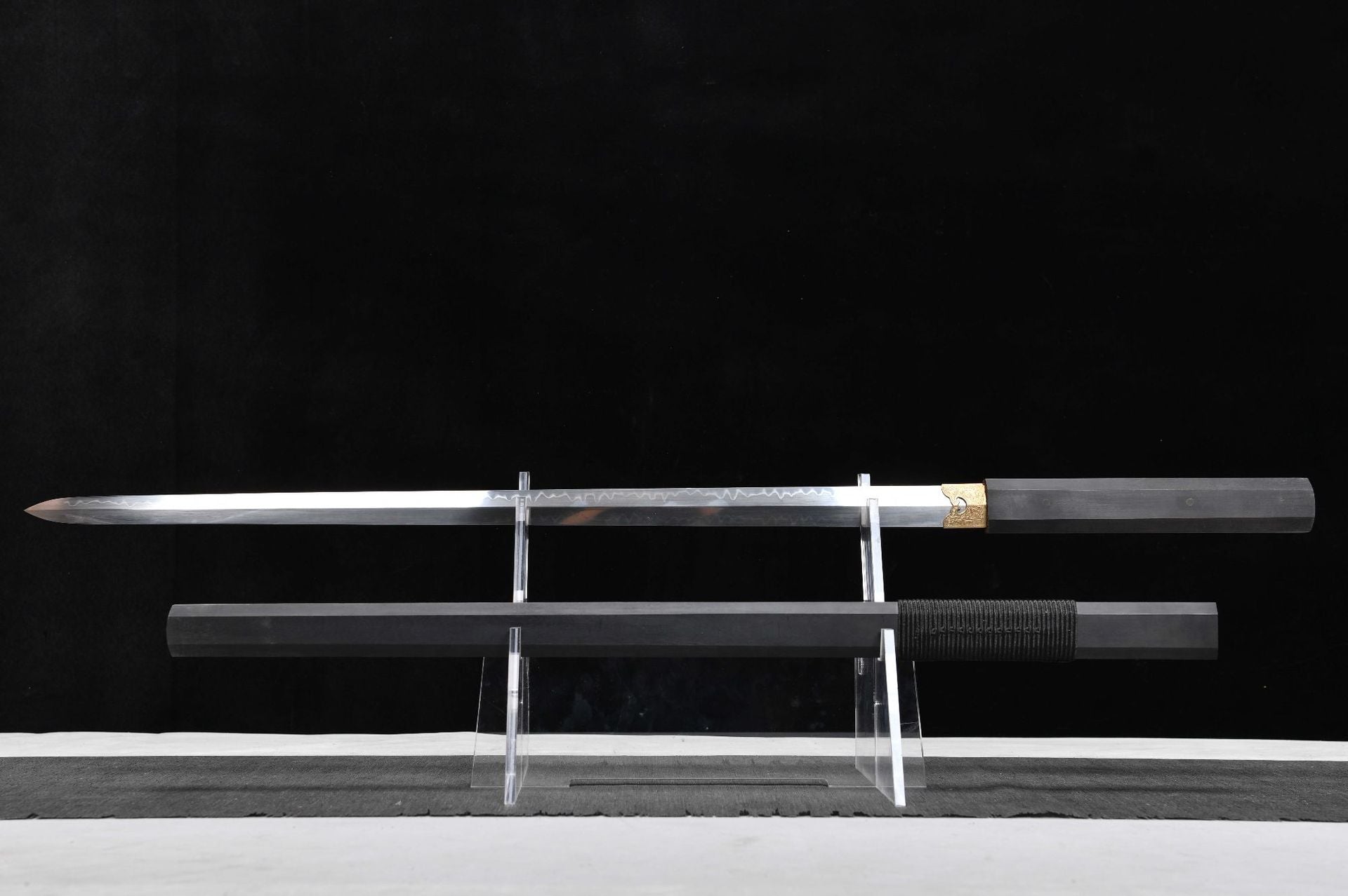 900 New Handmade Long 28-inch T10 Burnt Edge Vegetarian Tang Sword - Hexagonal Shadow Tang Sword