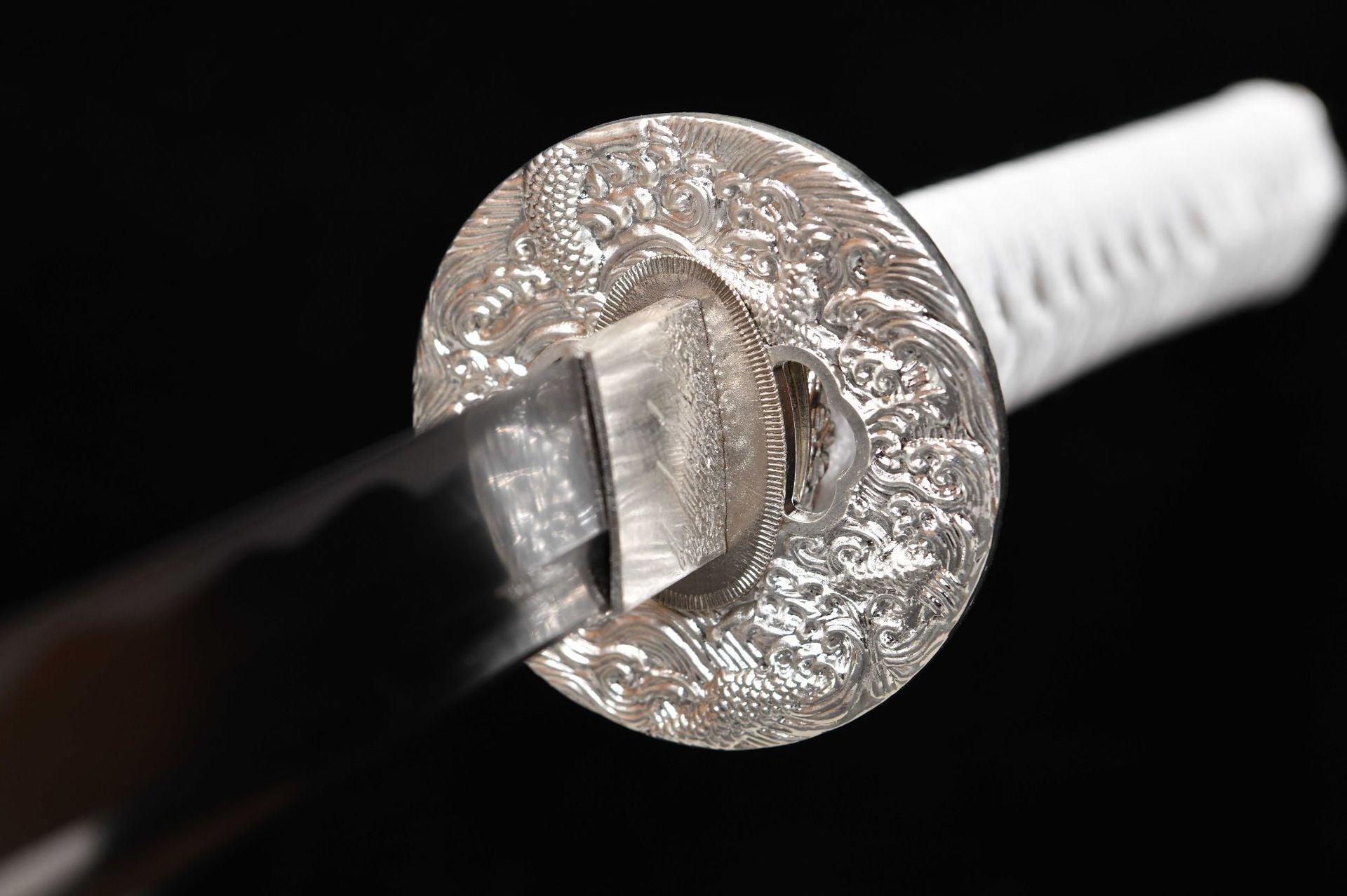 26-inch Long High-Manganese Steel Katana - Silver Sea Dragon Uchiha