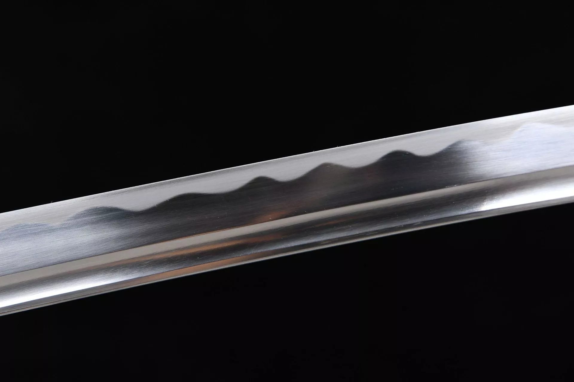 26-inch Long High-Manganese Steel Katana - Silver Sea Dragon Uchiha