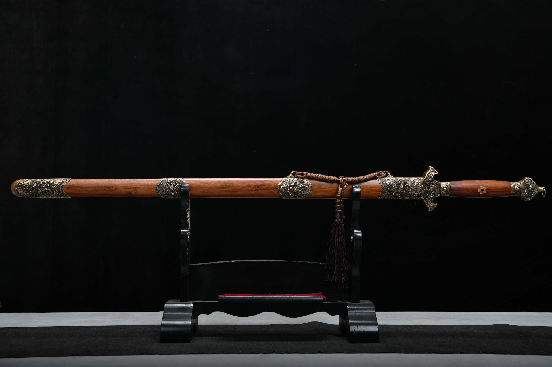 1000 New Handmade Long 28-inch Patterned Steel Double Slotted Qing Sword - Peony Sword