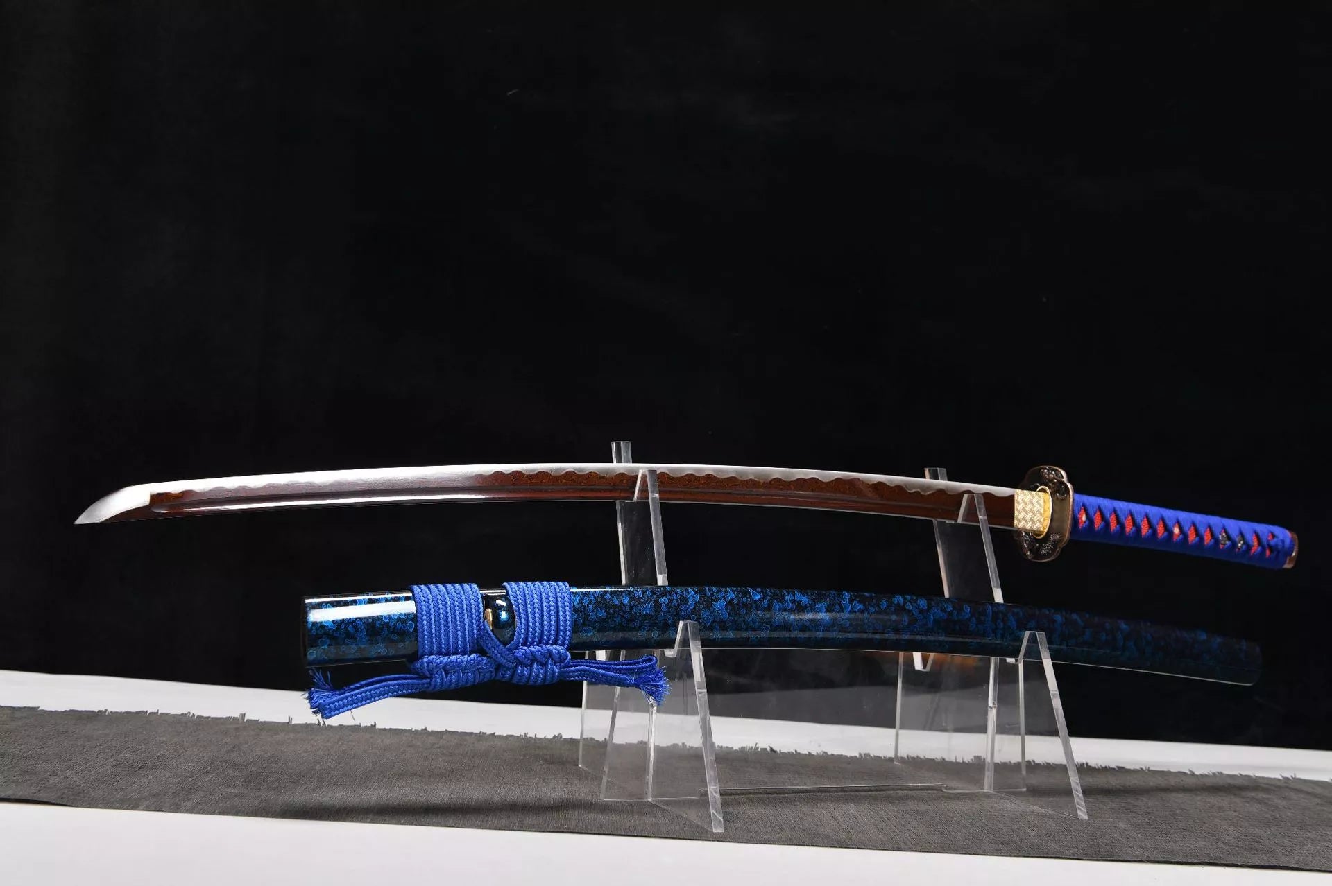 26-inch High-Performance, Hundred-Tempered Steel, Reddish-White Katana - Chuanyunlong Uchika