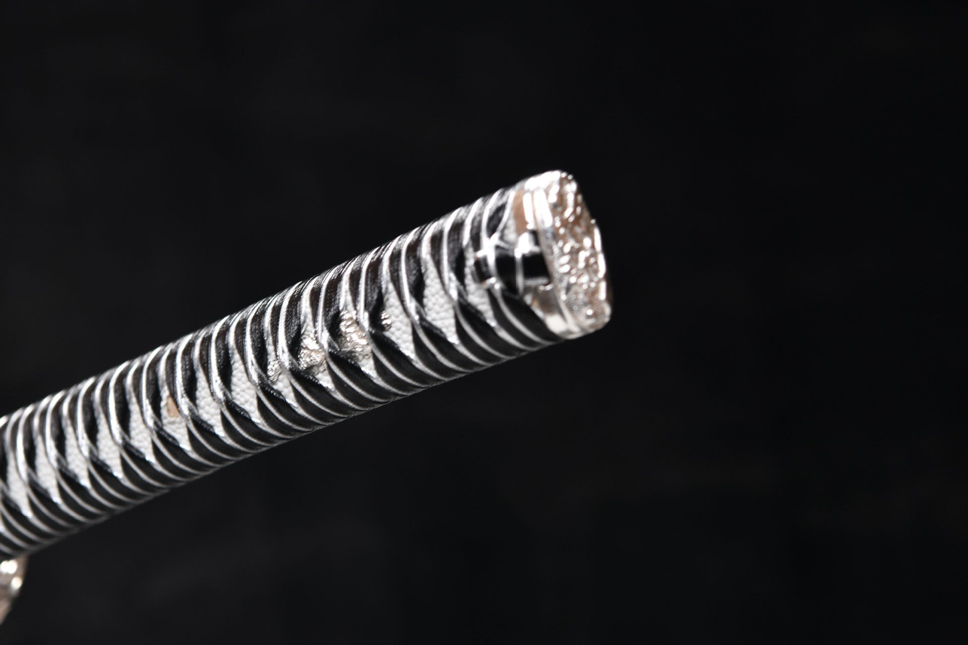 High-Performance Long Katana - Silver Dragon Uchiha