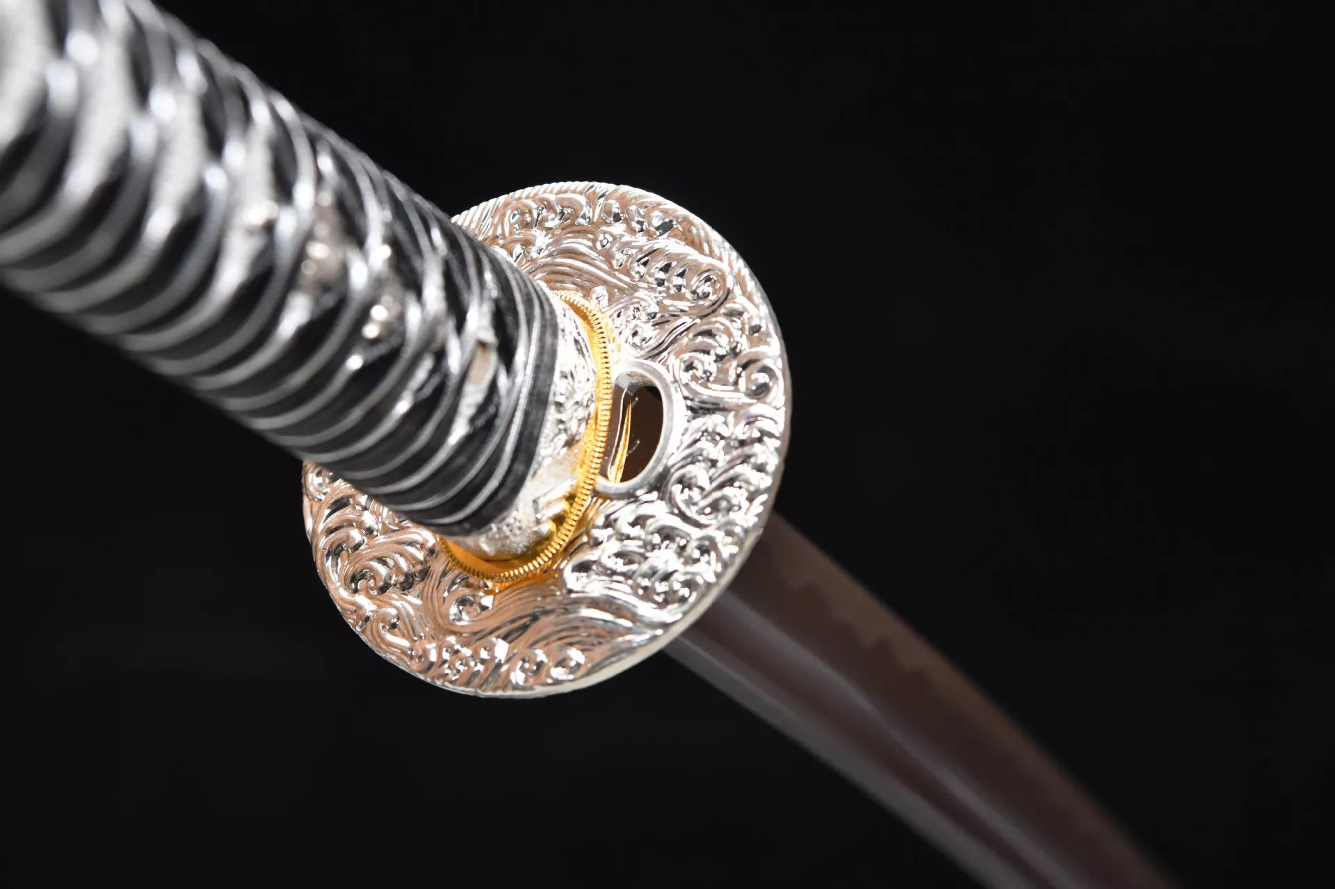 High-Performance Long Katana - Silver Dragon Uchiha