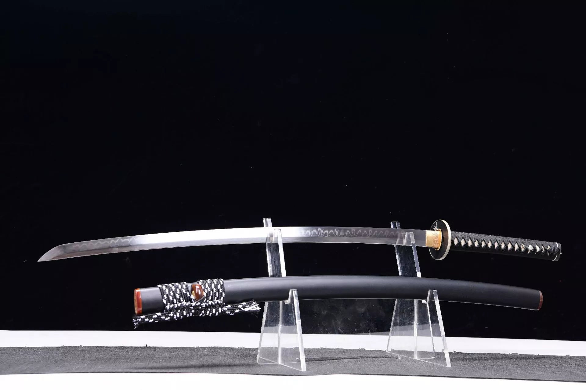 1320 New Special Long 26 T10 Burnished Leaf Pattern Samurai Sword - Thousand Paper Cranes