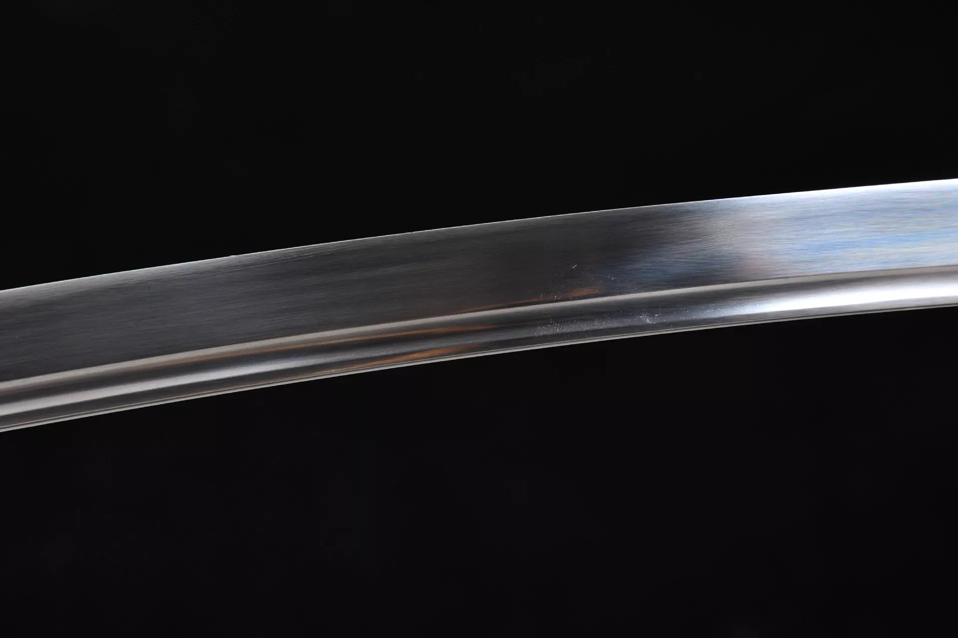 New handcrafted long 26-inch high manganese steel tachi - Chrysanthemum pattern tachi