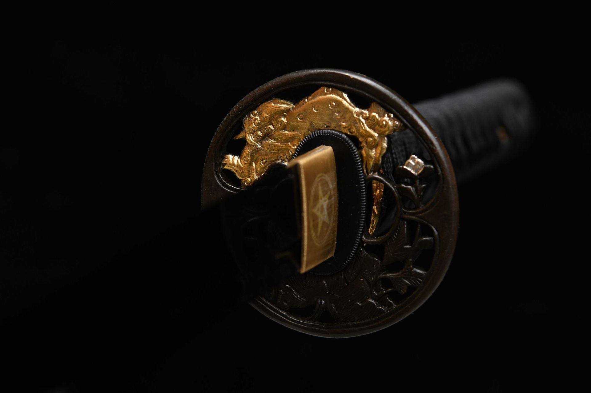 1180 New Handmade Long 26-inch Pure Copper Gilt Mounted Twisted Patterned Steel Samurai Sword - Lion Strike Sword