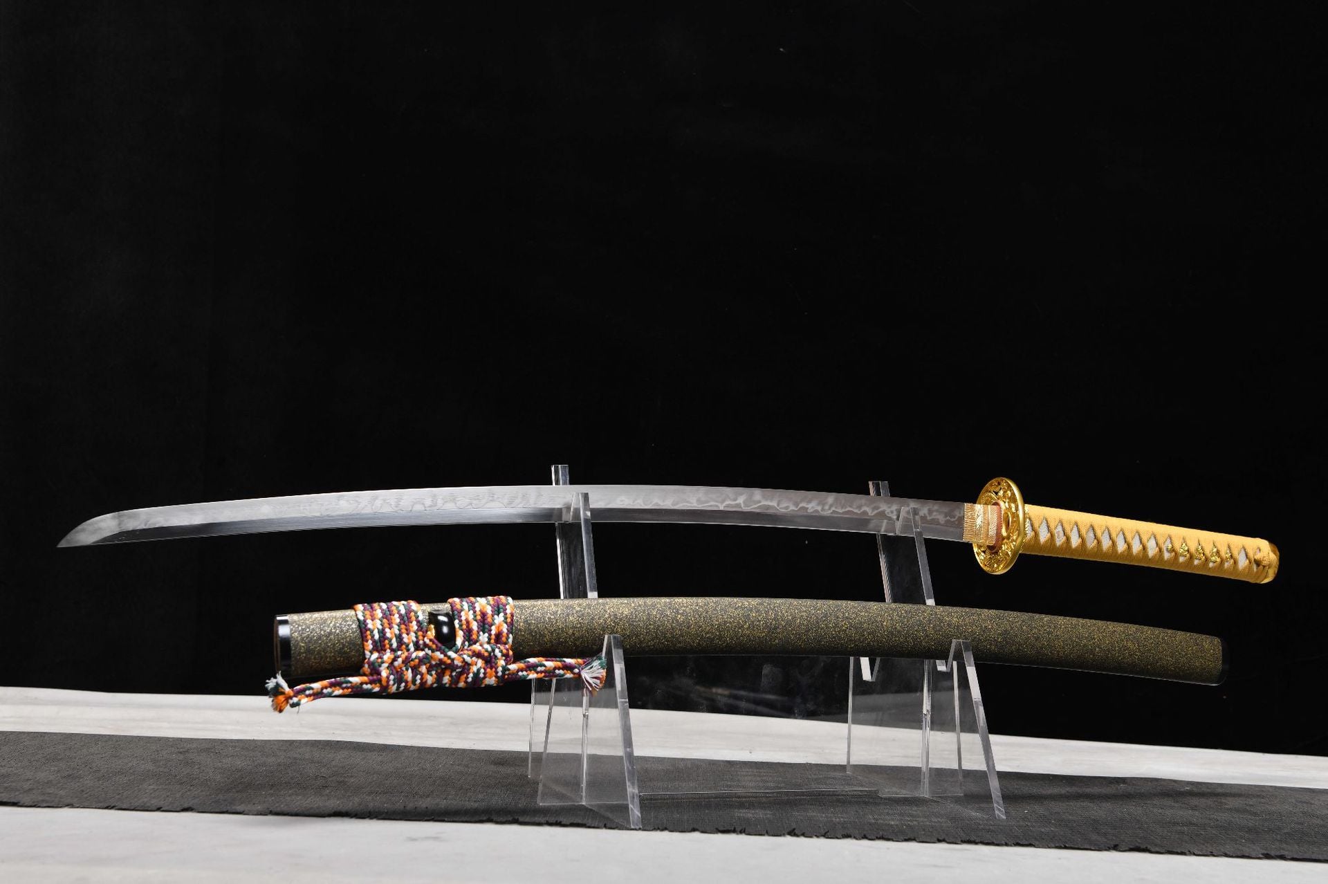 1060 New Handmade Long 26-inch Pure Copper Gold Mounted T10 Tingko Yaki Sanshiken Samurai Sword - Plum Blossom Ryuta Sword (Gold Plated)