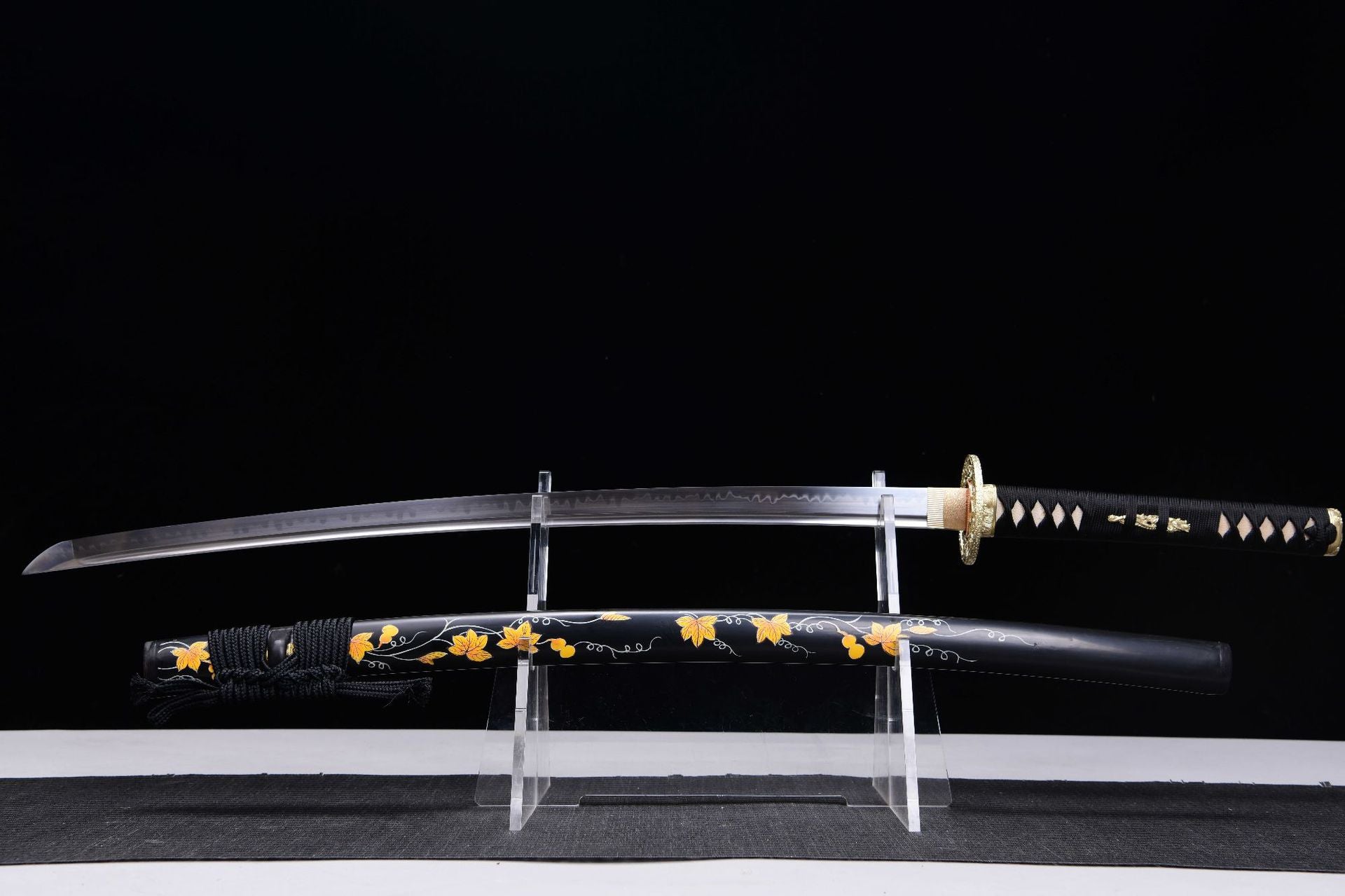 1360 Long 26 T10 Steel Burnt Edge Fighting Sword Samurai Sword - Maki-e Maple Leaf