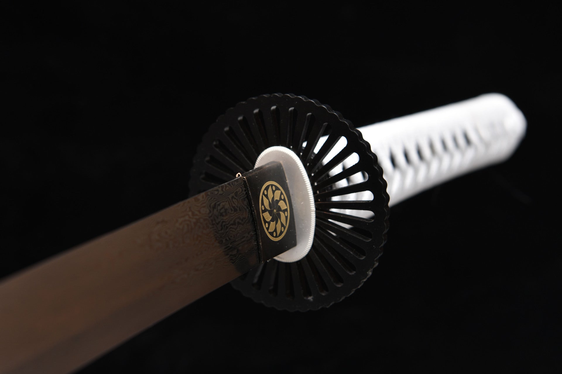 High-Performance, Hundred-Temperatured Steel Katana - Ryukumo Tachi