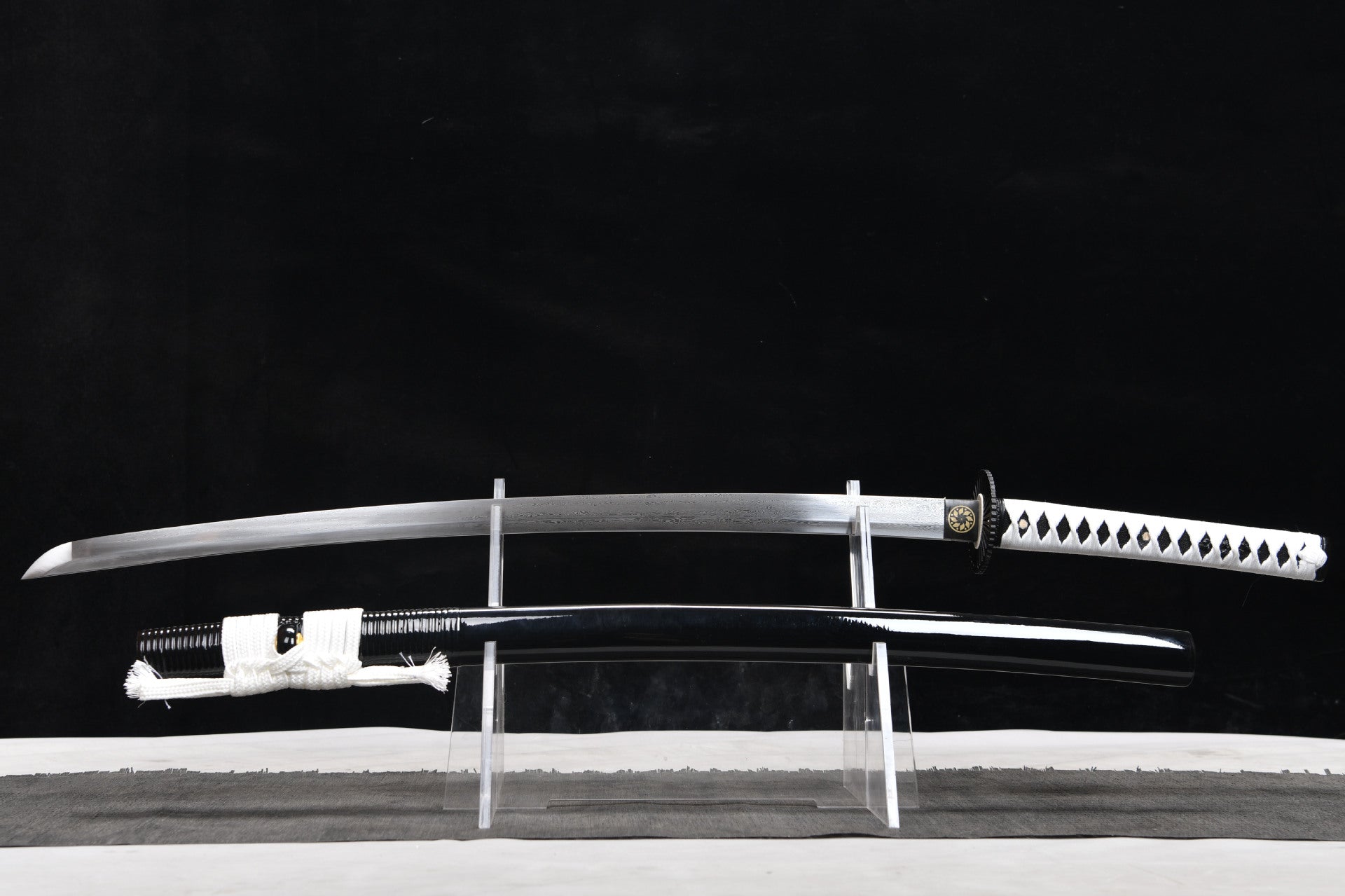 High-Performance, Hundred-Temperatured Steel Katana - Ryukumo Tachi