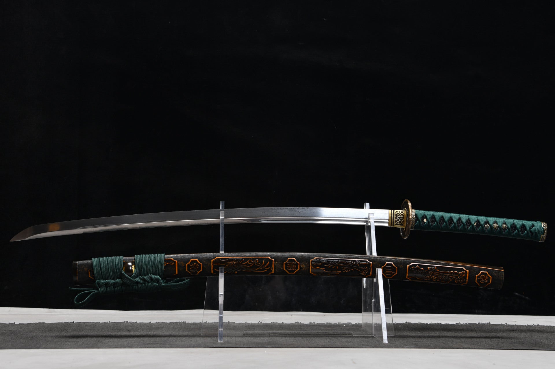 26-inch Hundred-Tempered Steel Ushou Katana - Gentleman's Uchiha