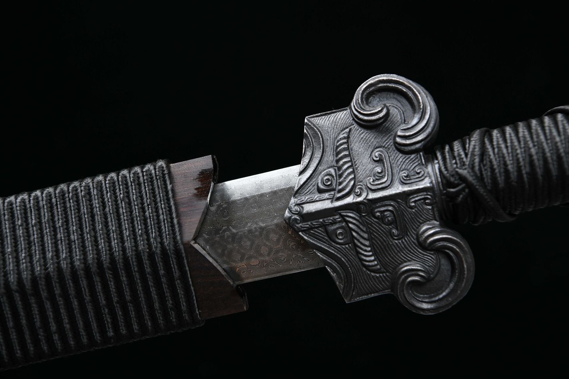 2180 New Handmade Long 28-inch Iron Mounted Han Sword with Dragon Scale Pattern - Sheep's Head Iron Sword