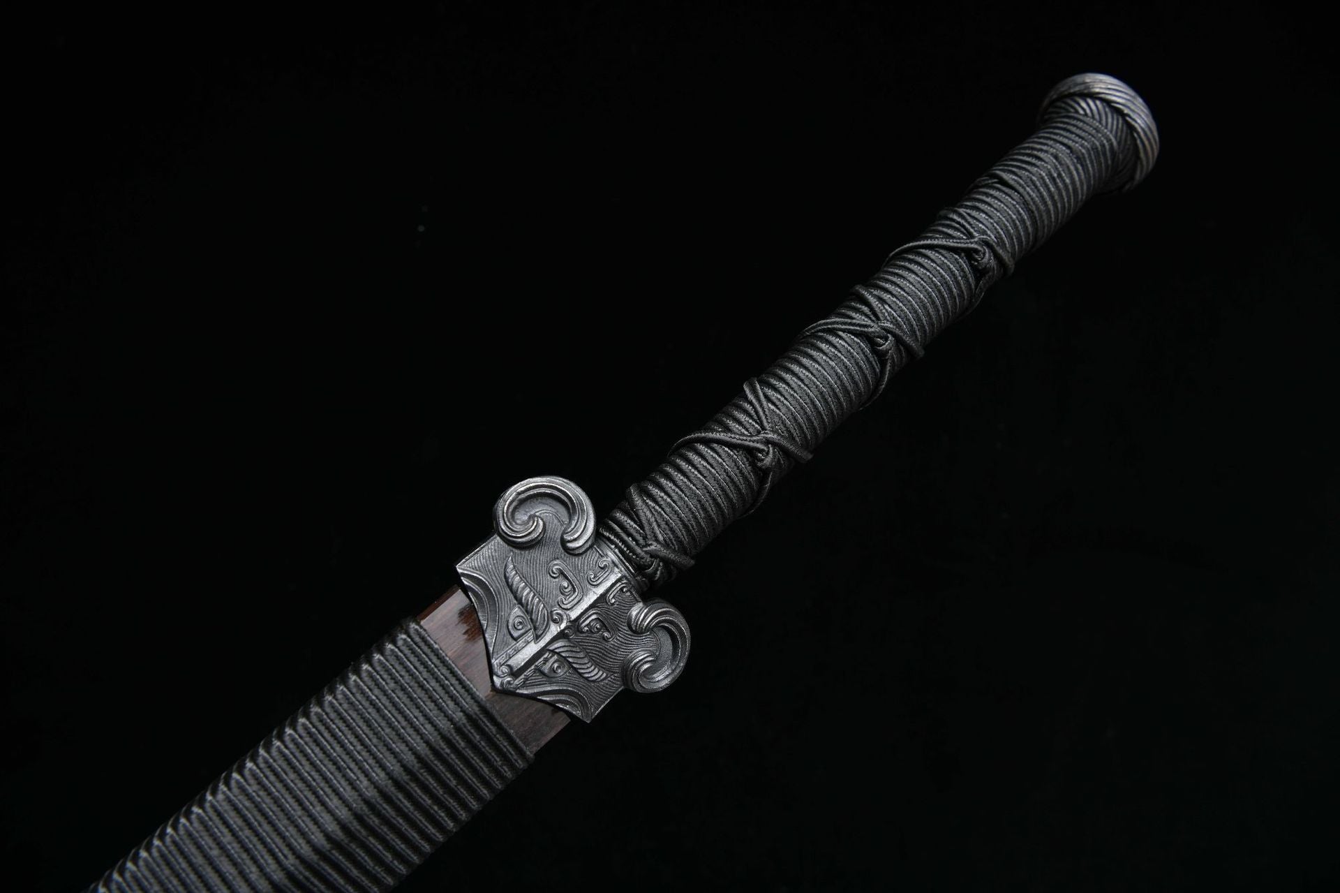 2180 New Handmade Long 28-inch Iron Mounted Han Sword with Dragon Scale Pattern - Sheep's Head Iron Sword