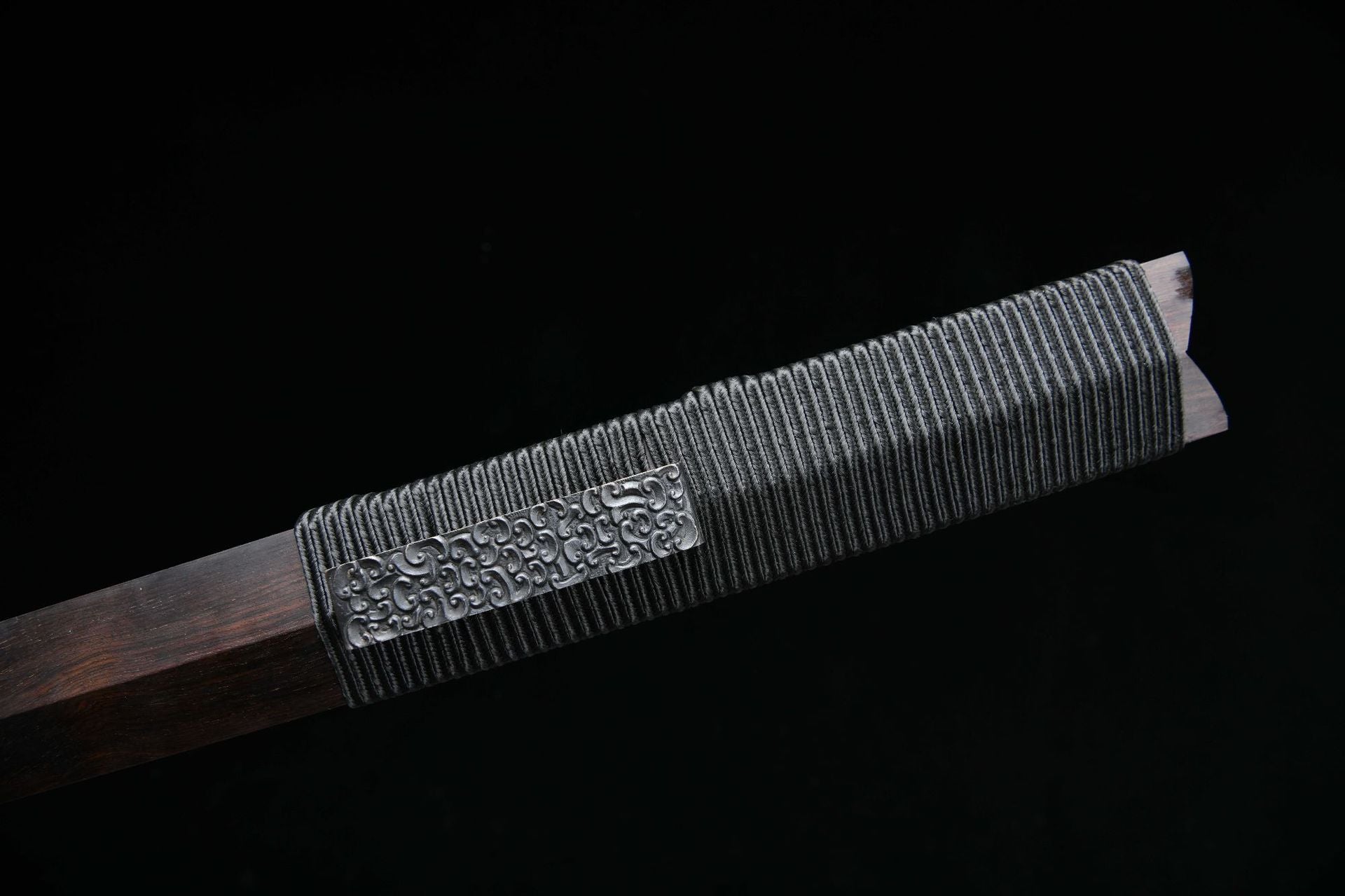 2180 New Handmade Long 28-inch Iron Mounted Han Sword with Dragon Scale Pattern - Sheep's Head Iron Sword