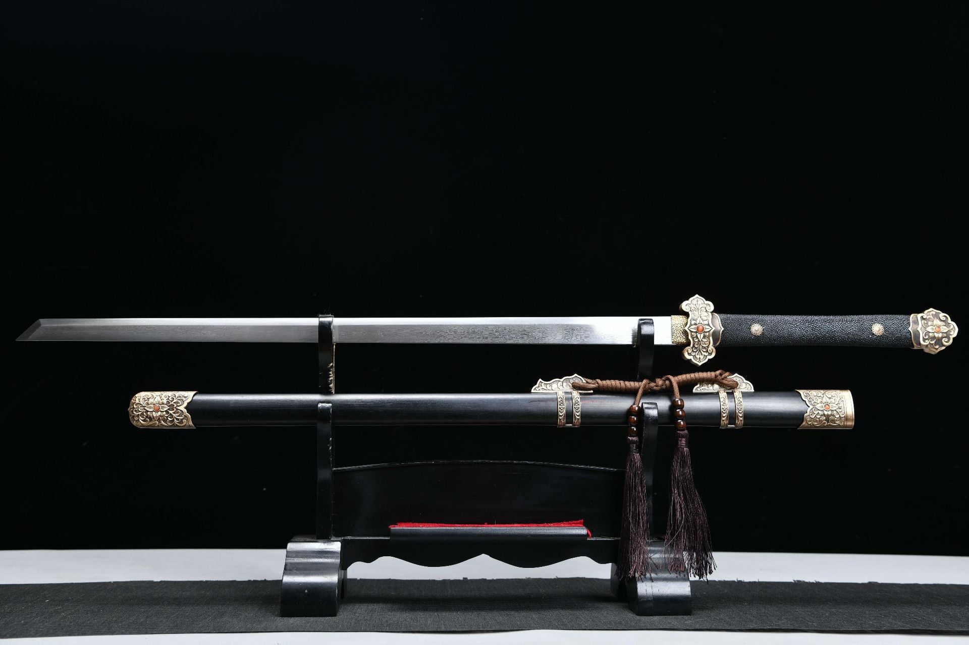 1300 New Handmade Long 26-inch Patterned Steel Fishskin-Handled Tang Sword - Shengshi Tang Knife (Fishskin-Handled Model)