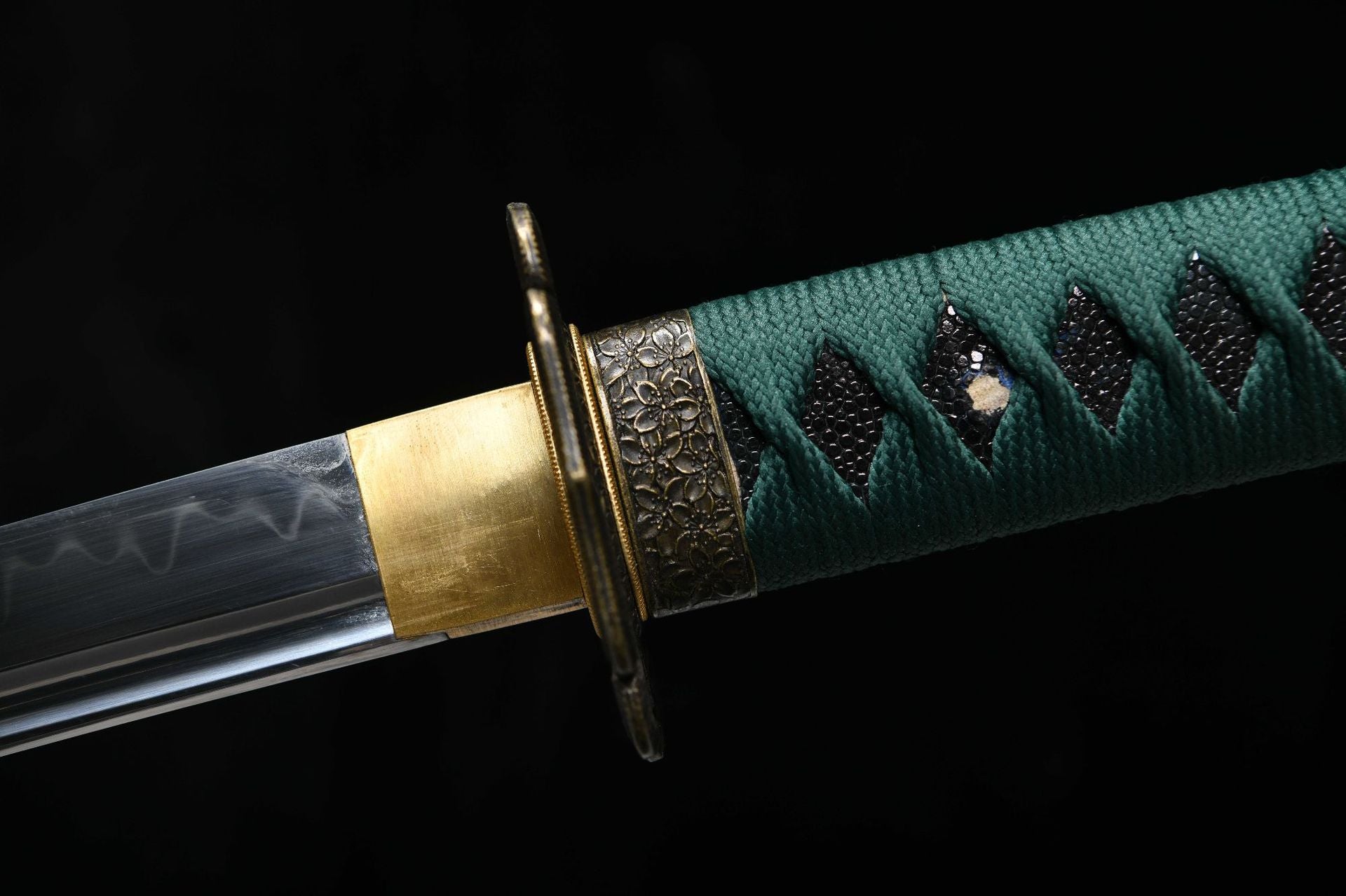 1060 New Handmade Long 26-inch T10 Burnt Edge Real Sword Hi-Oda Nobunaga